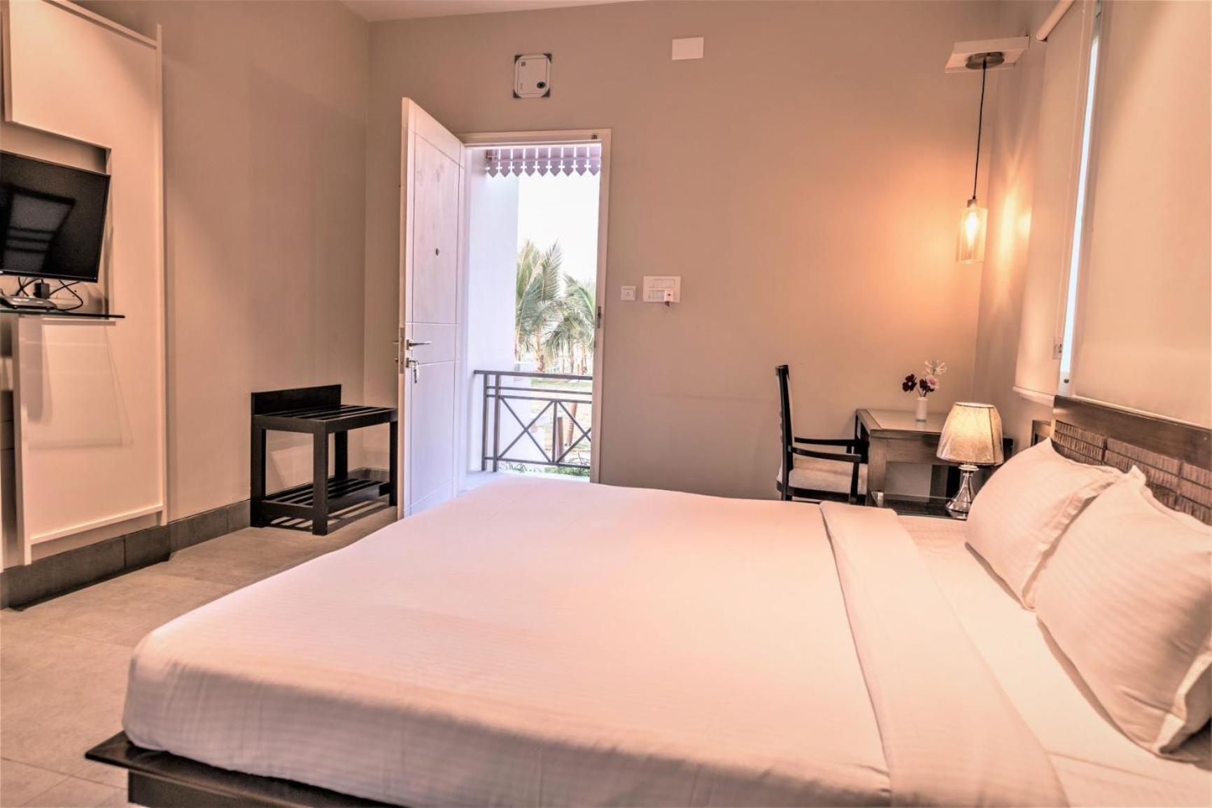 Double Room with Balcony photo 2