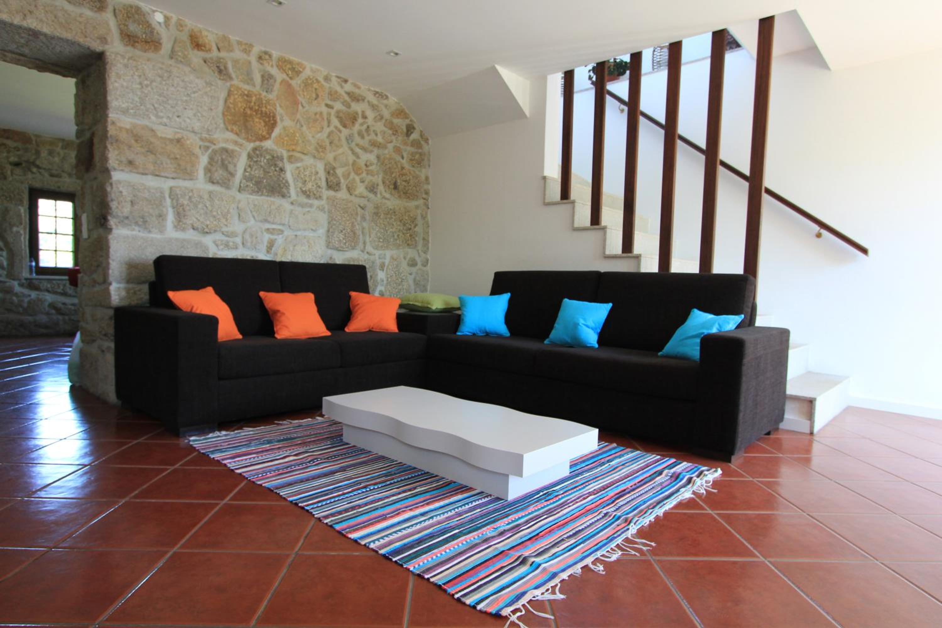 Five-Bedroom House photo 1