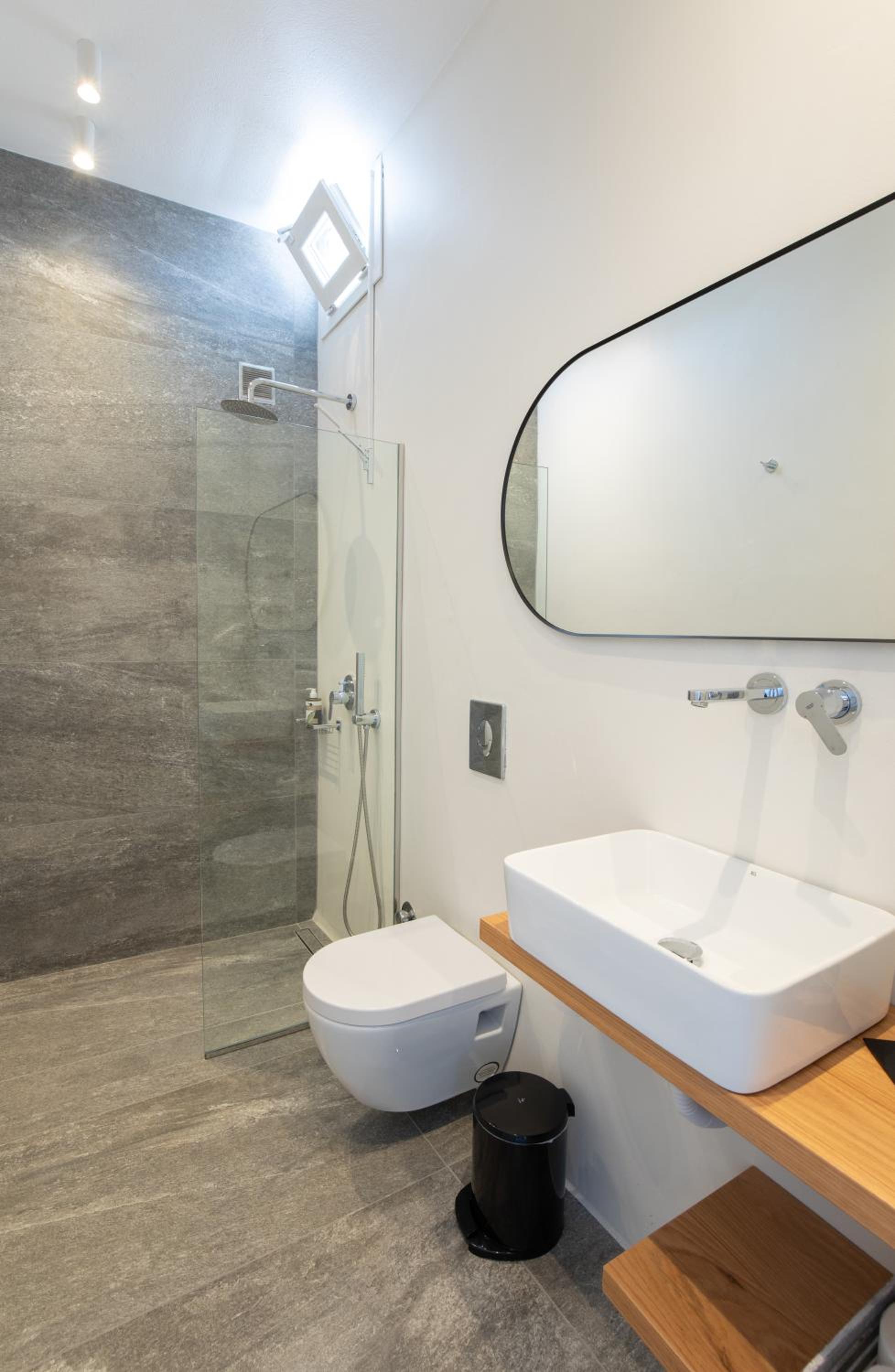 Suite with Garden View - Photo 11