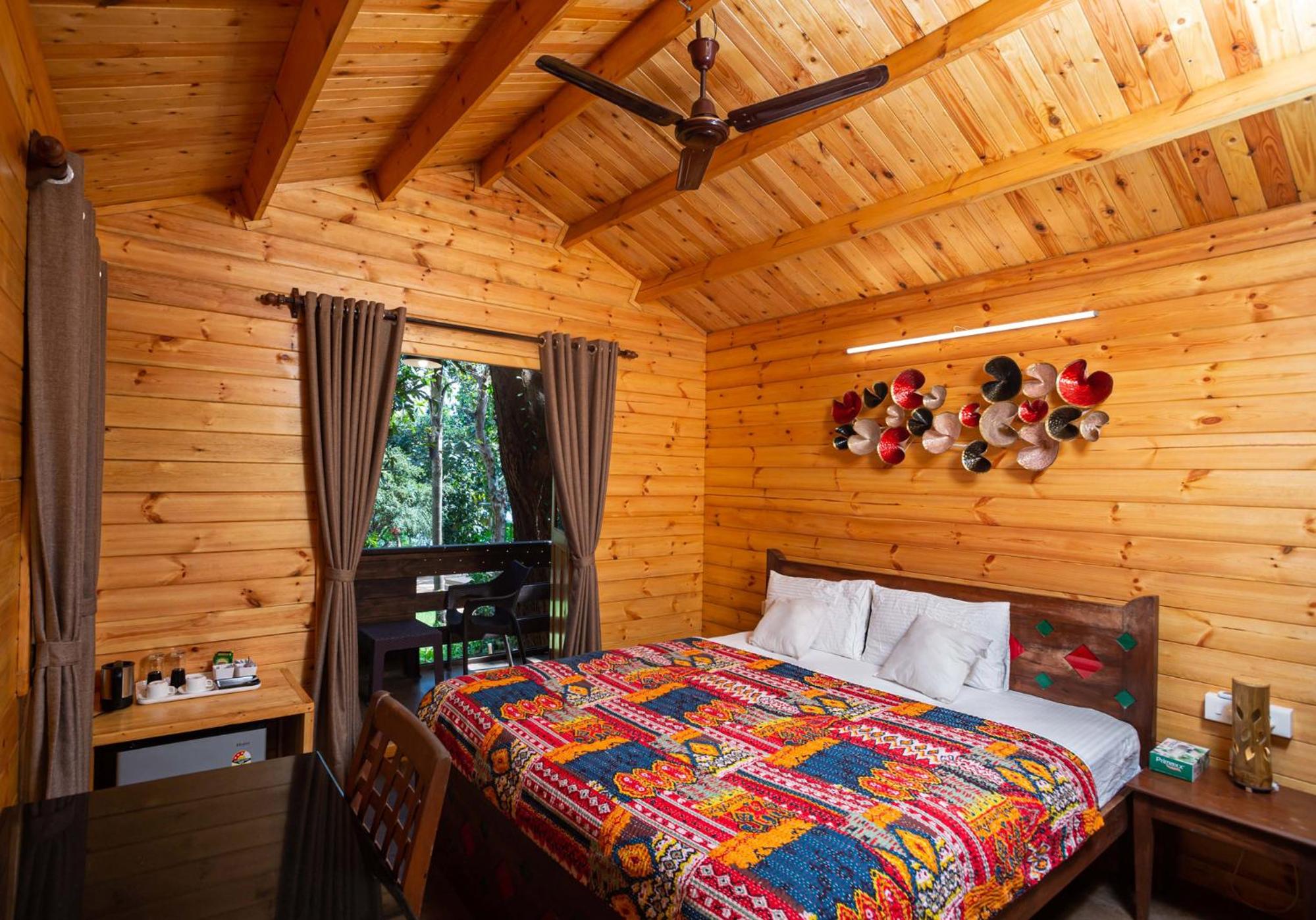 Lake View Wooden Cottage photo 2