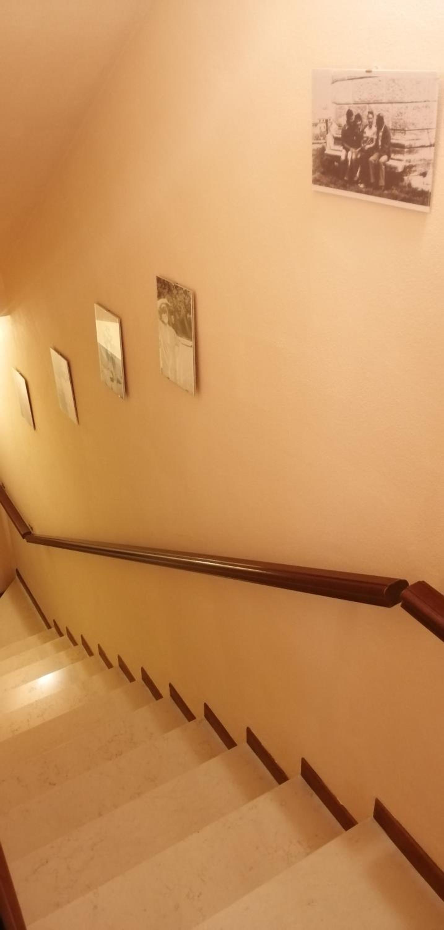 Apartment - Split Level - Photo 14