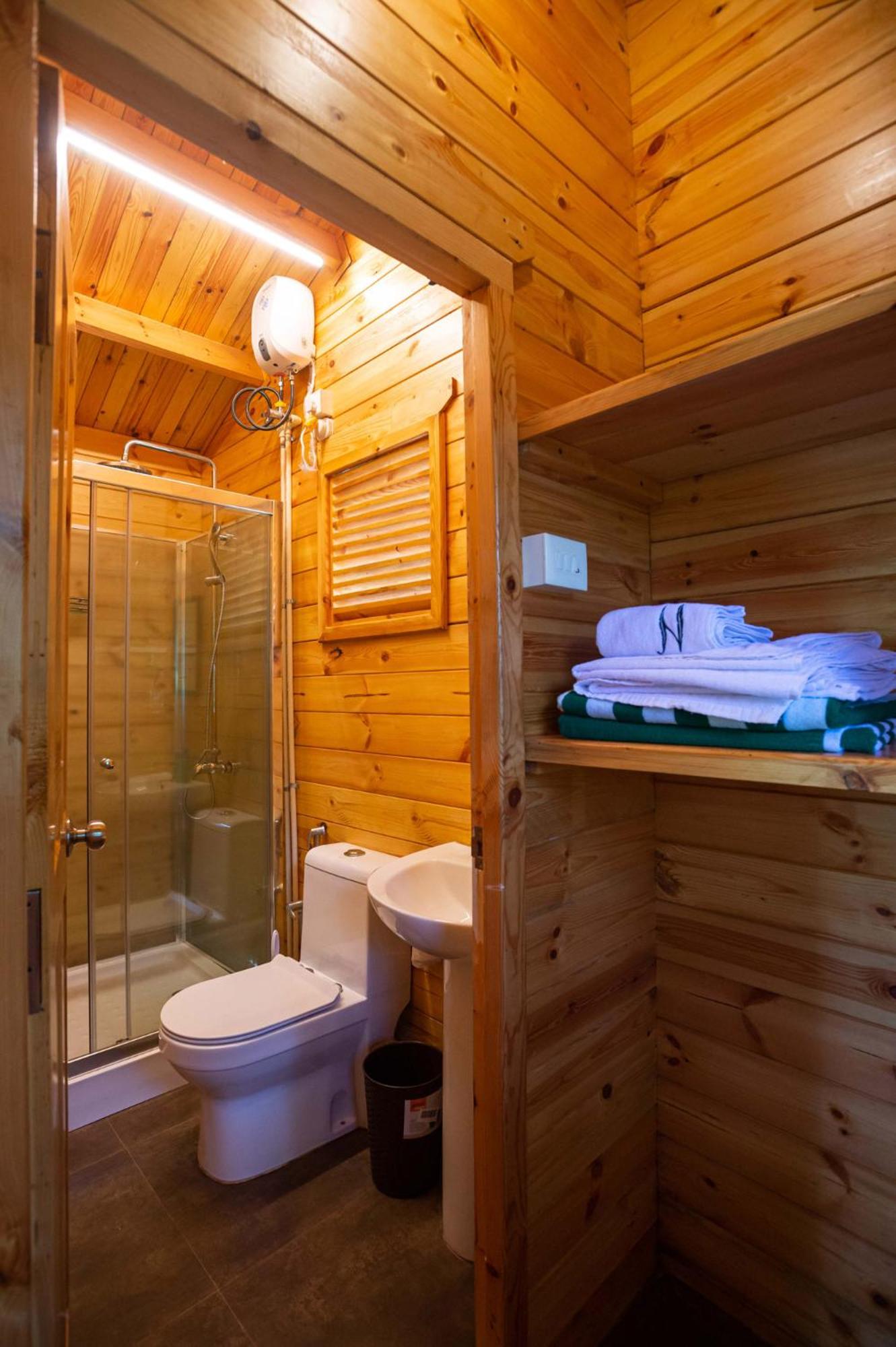 Lake View Wooden Cottage photo 3
