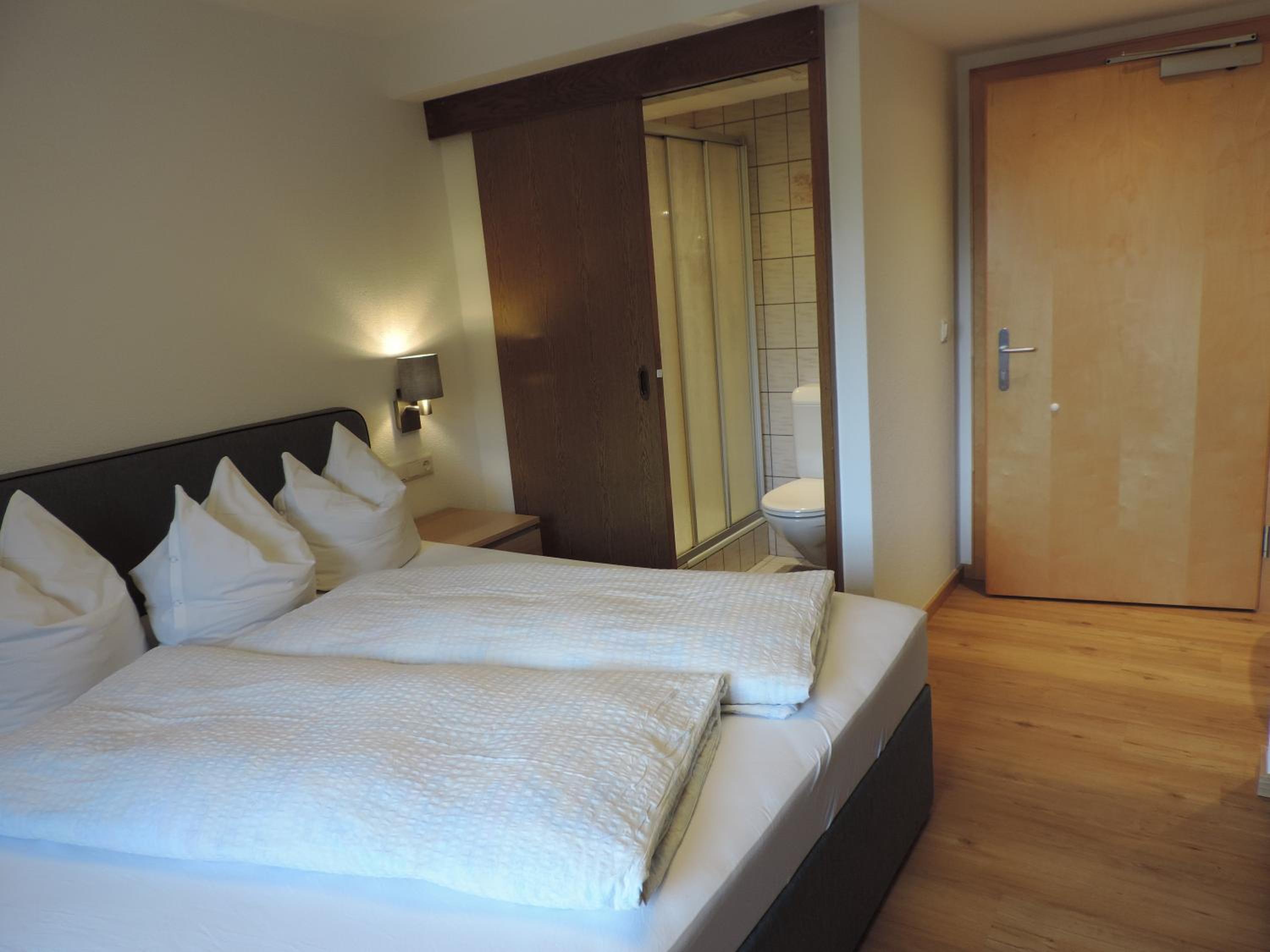 Standard Double Room photo 2