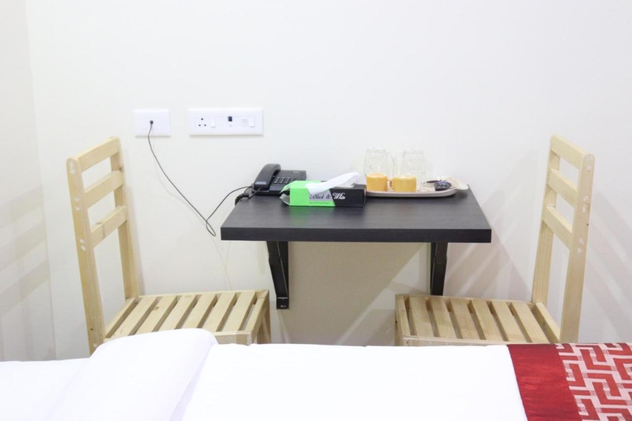 Twin Room - Photo 7