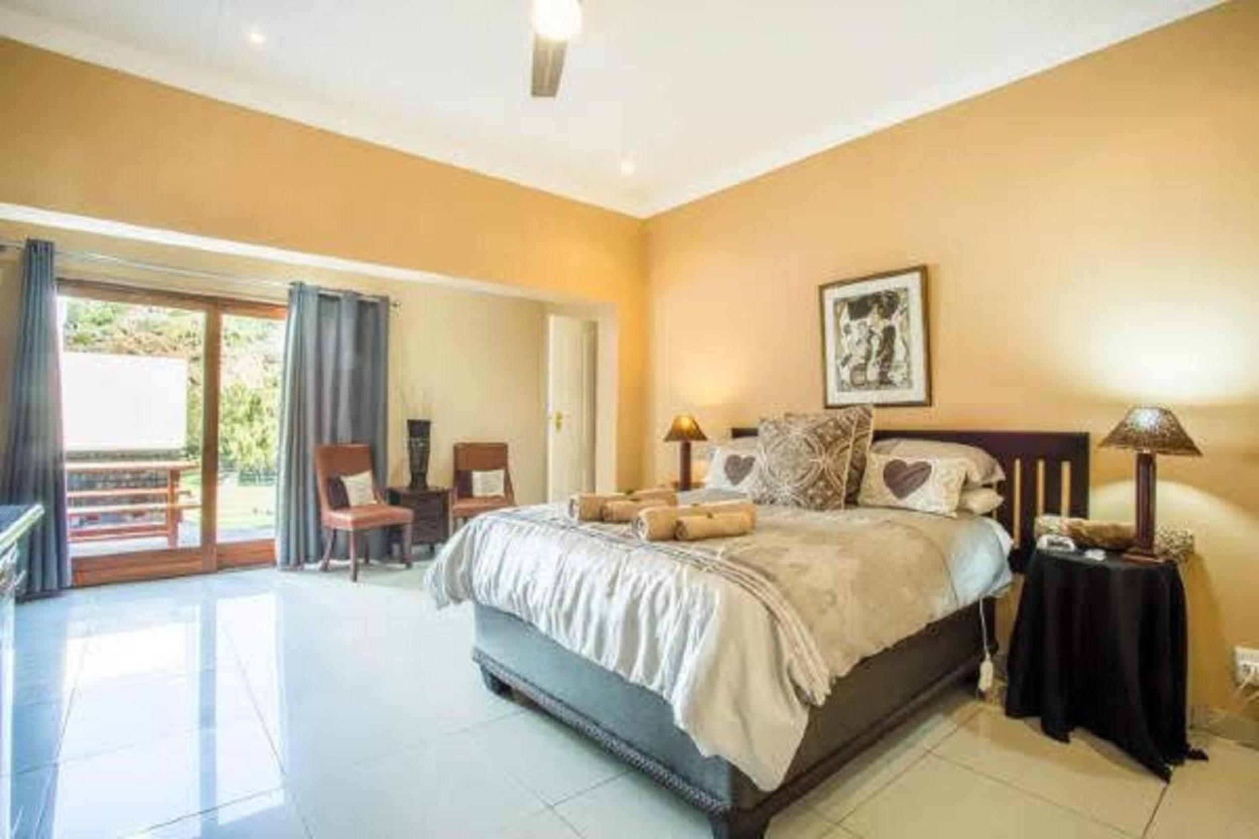 Family Room - Photo 1