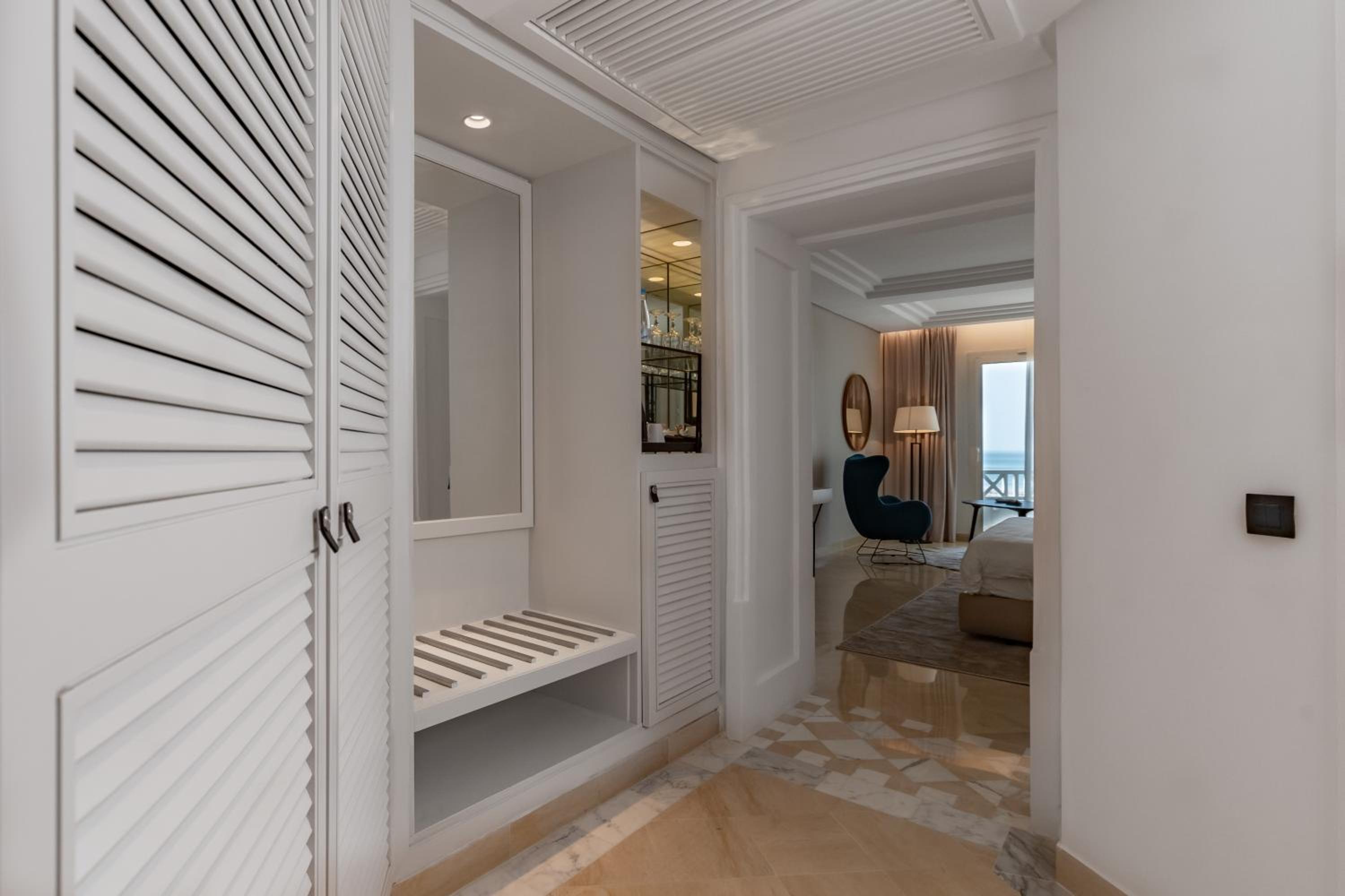 Premium Room with Balcony and Lateral Sea View