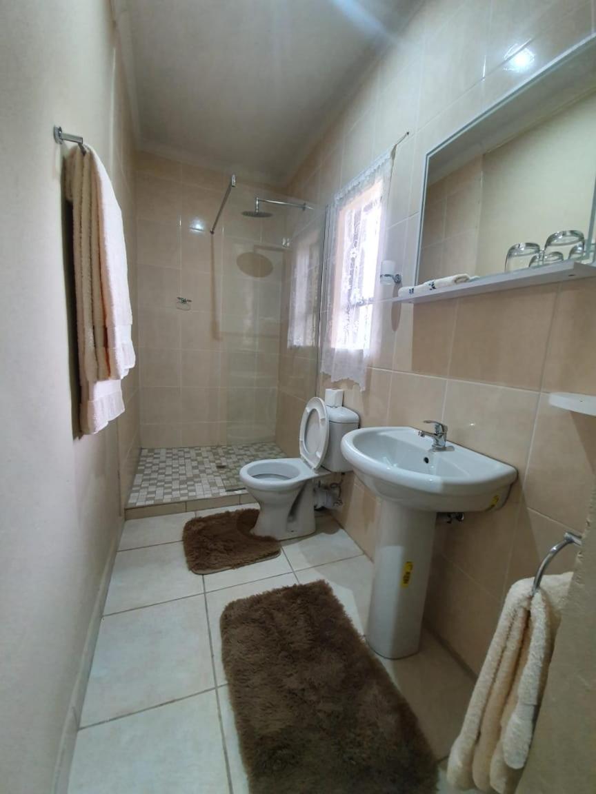 Family Room with Shower photo 3