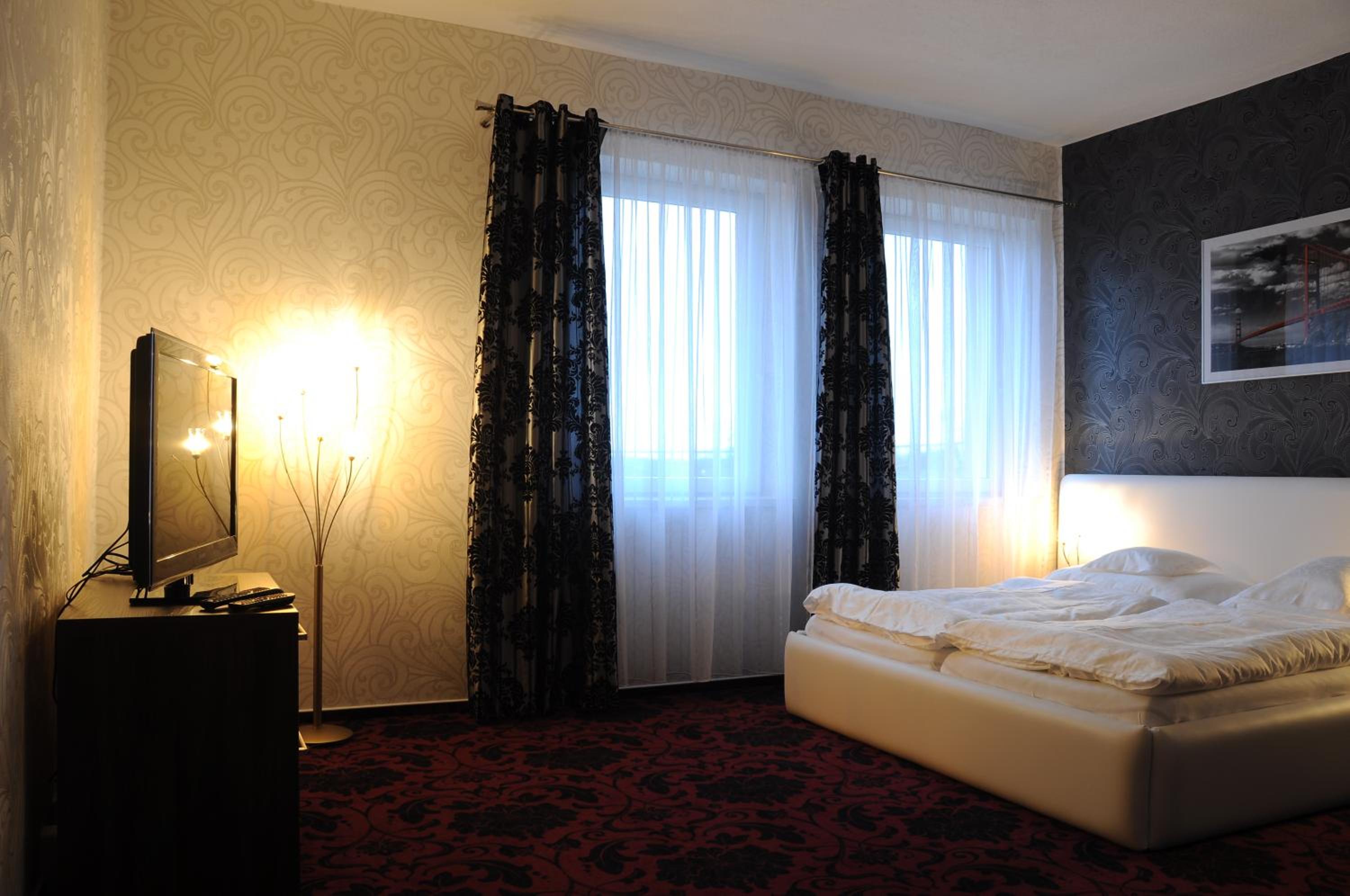 Double Room - Photo 20