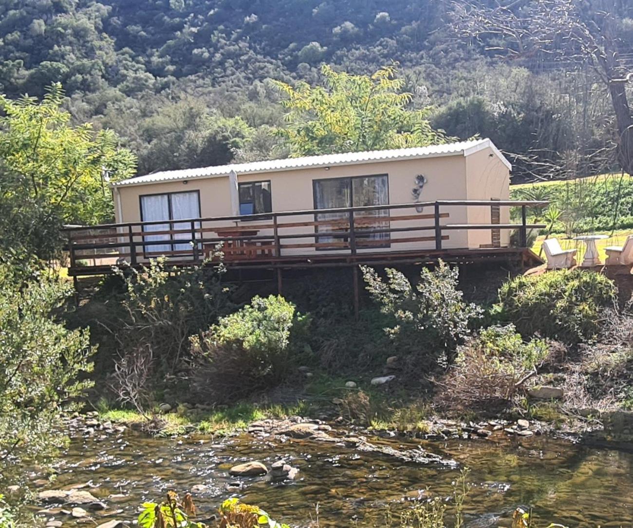 Deluxe Family Suite - Self Catering - Photo 8