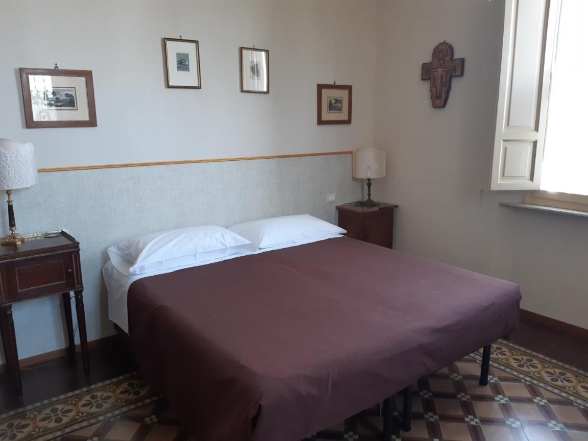 Double or Twin Room photo 2
