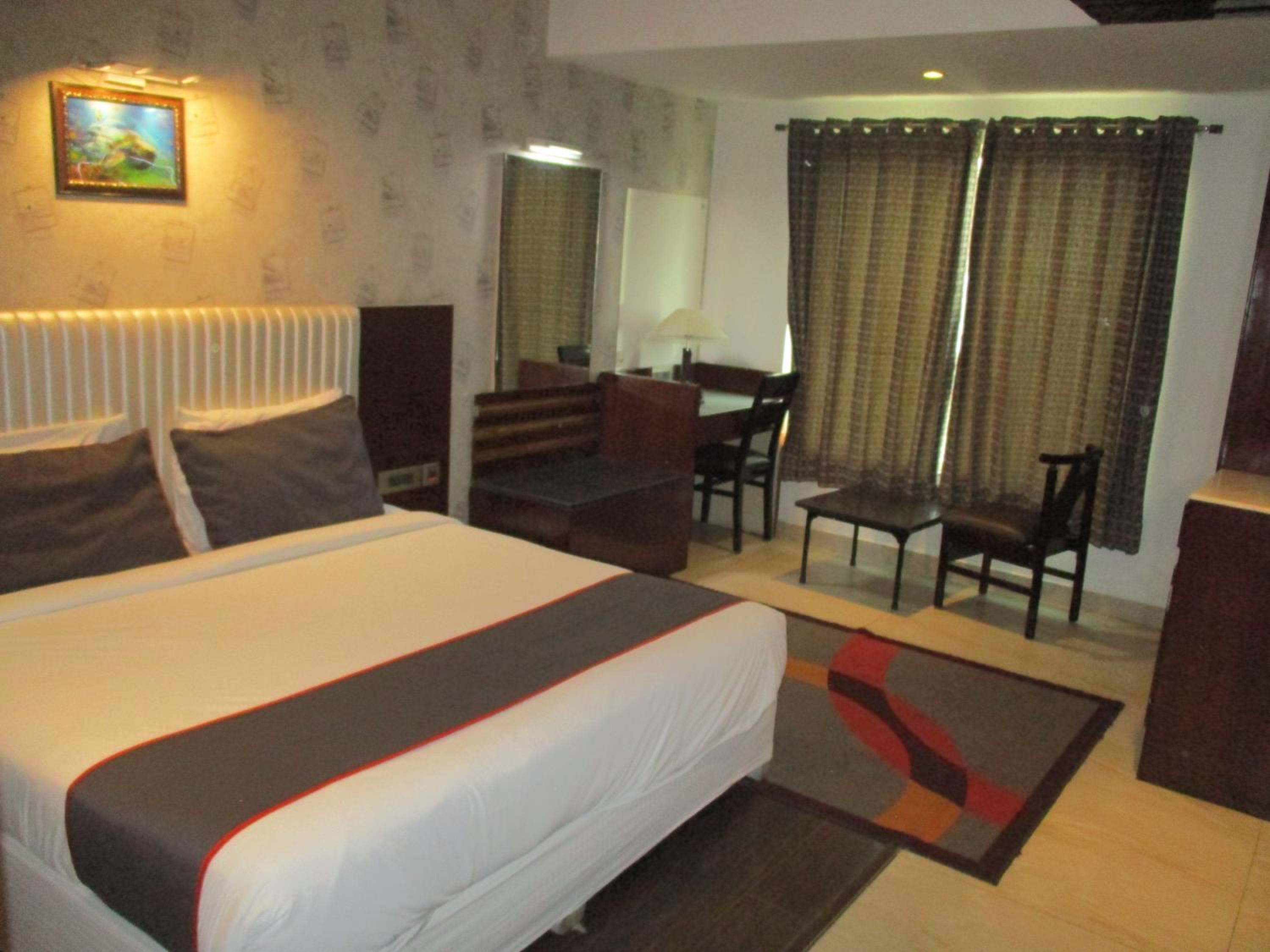 Deluxe Room - Photo 24