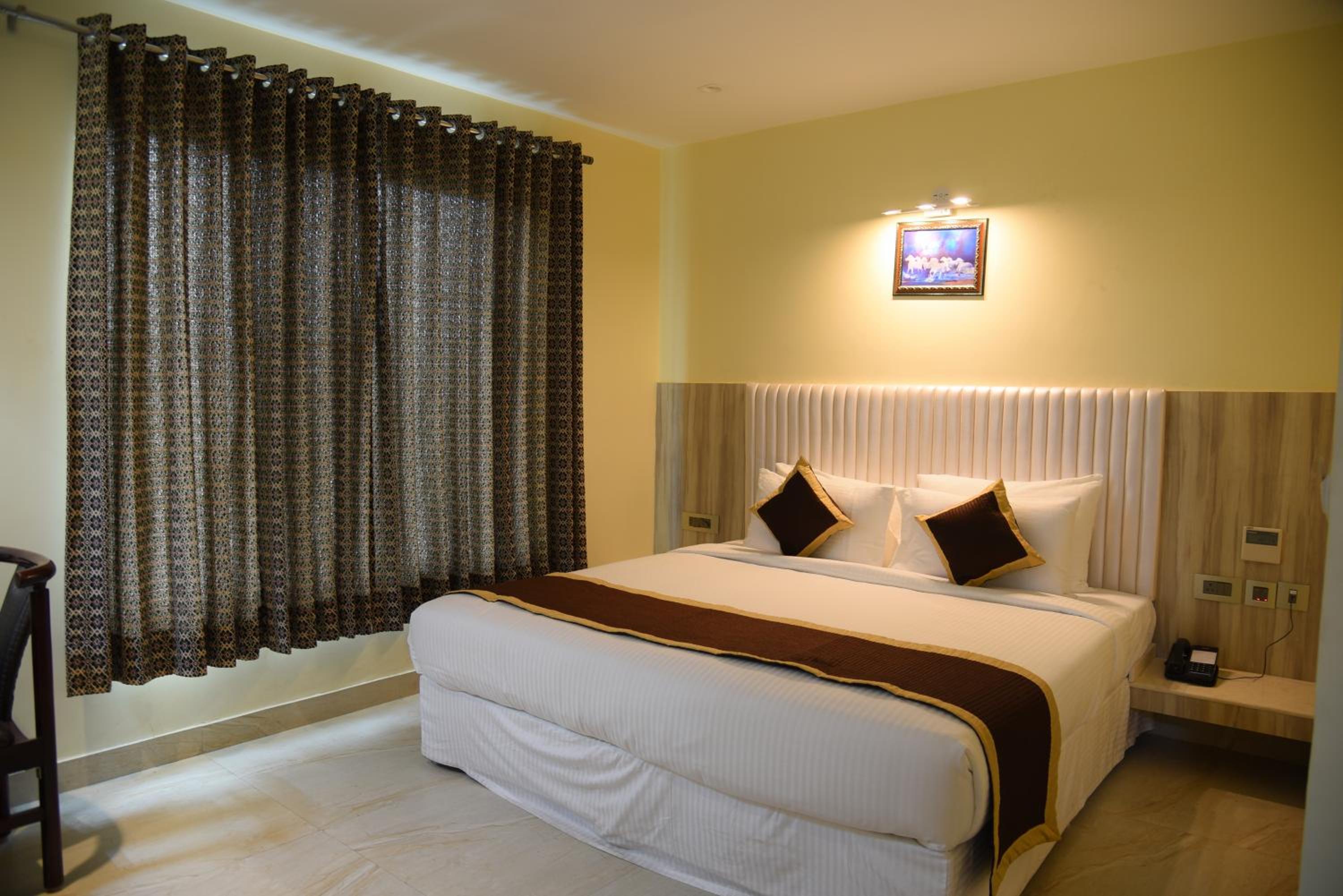 Standard Double Room - Photo 6