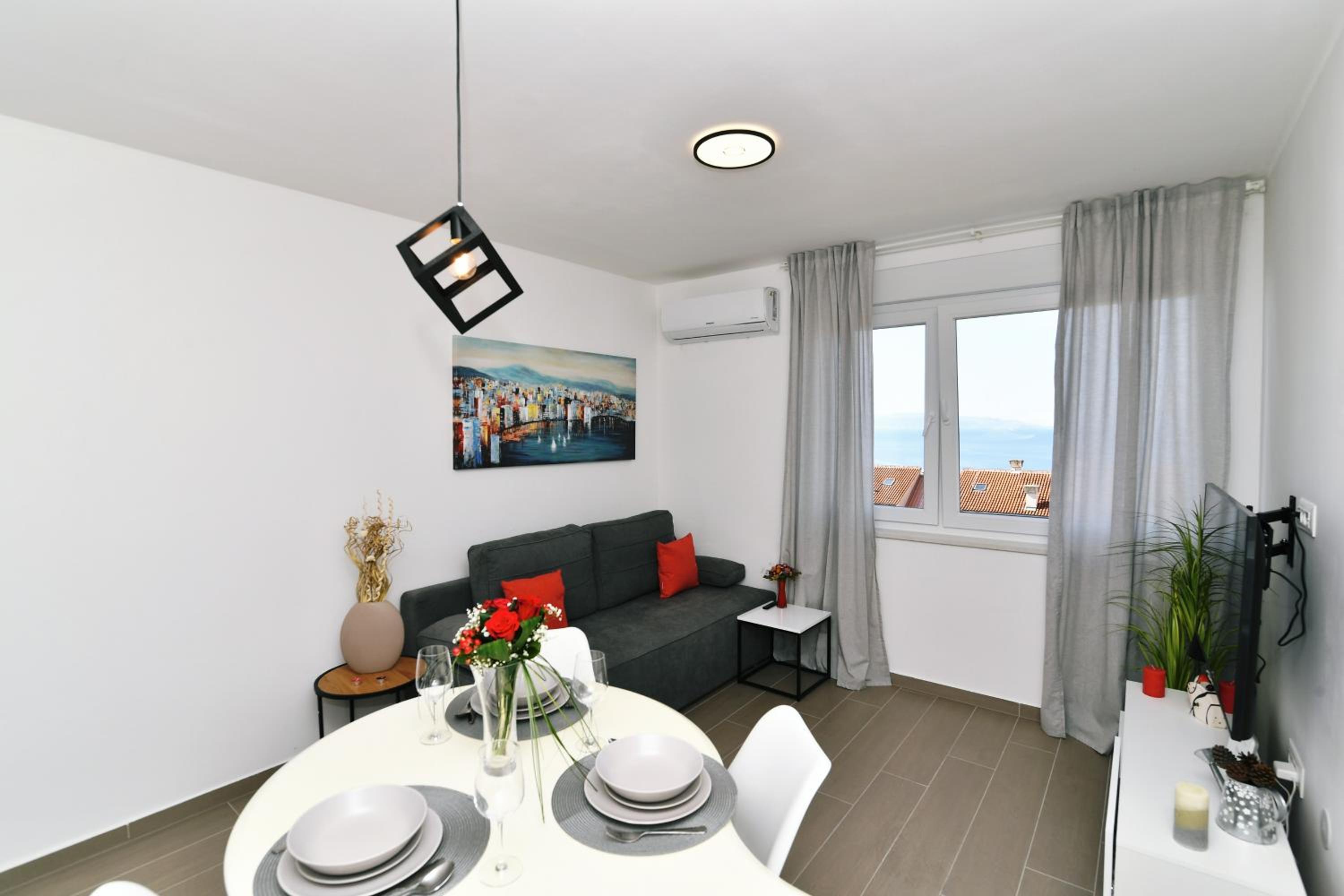 One-Bedroom Apartment - Photo 26