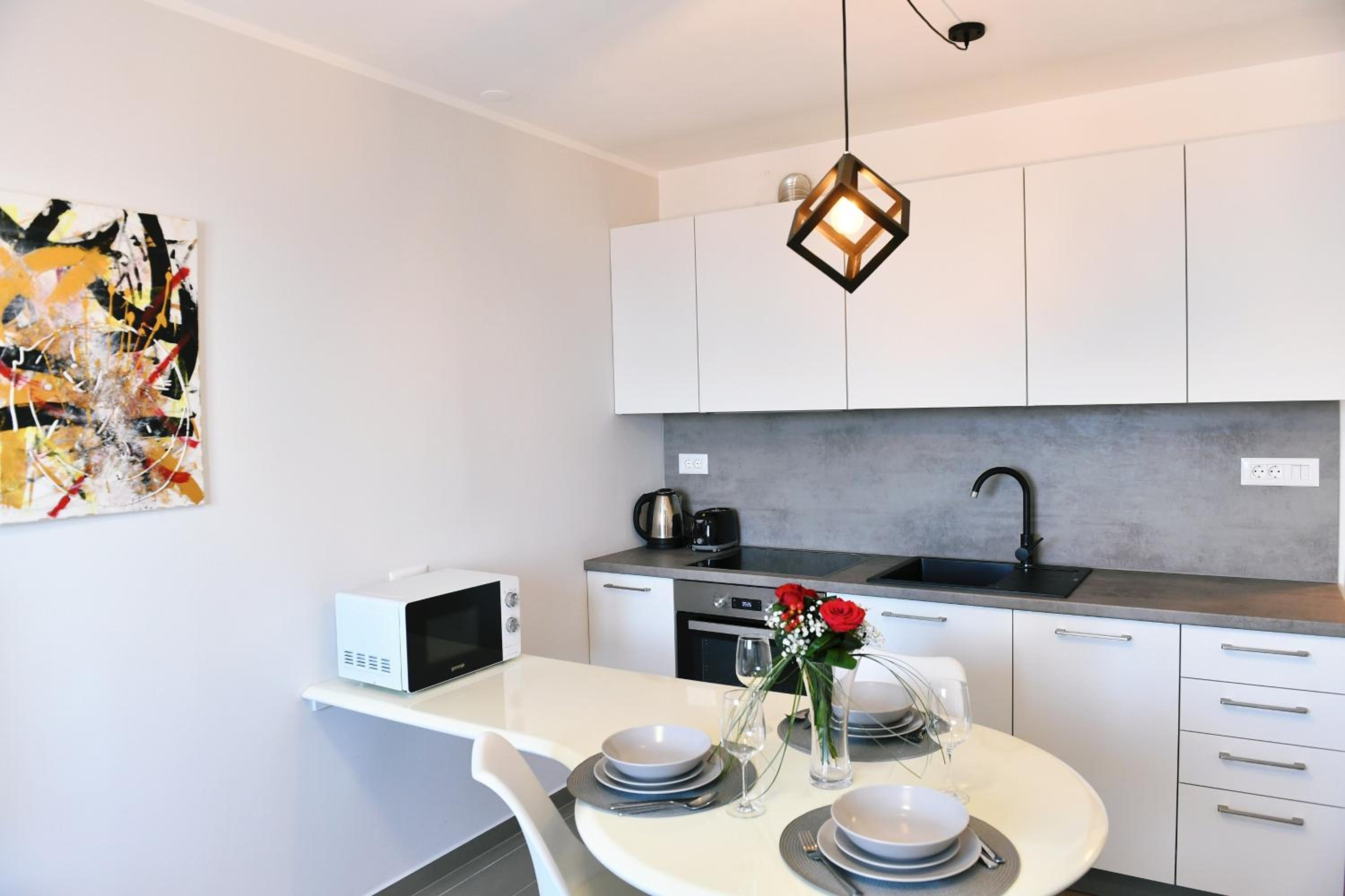 One-Bedroom Apartment - Photo 36