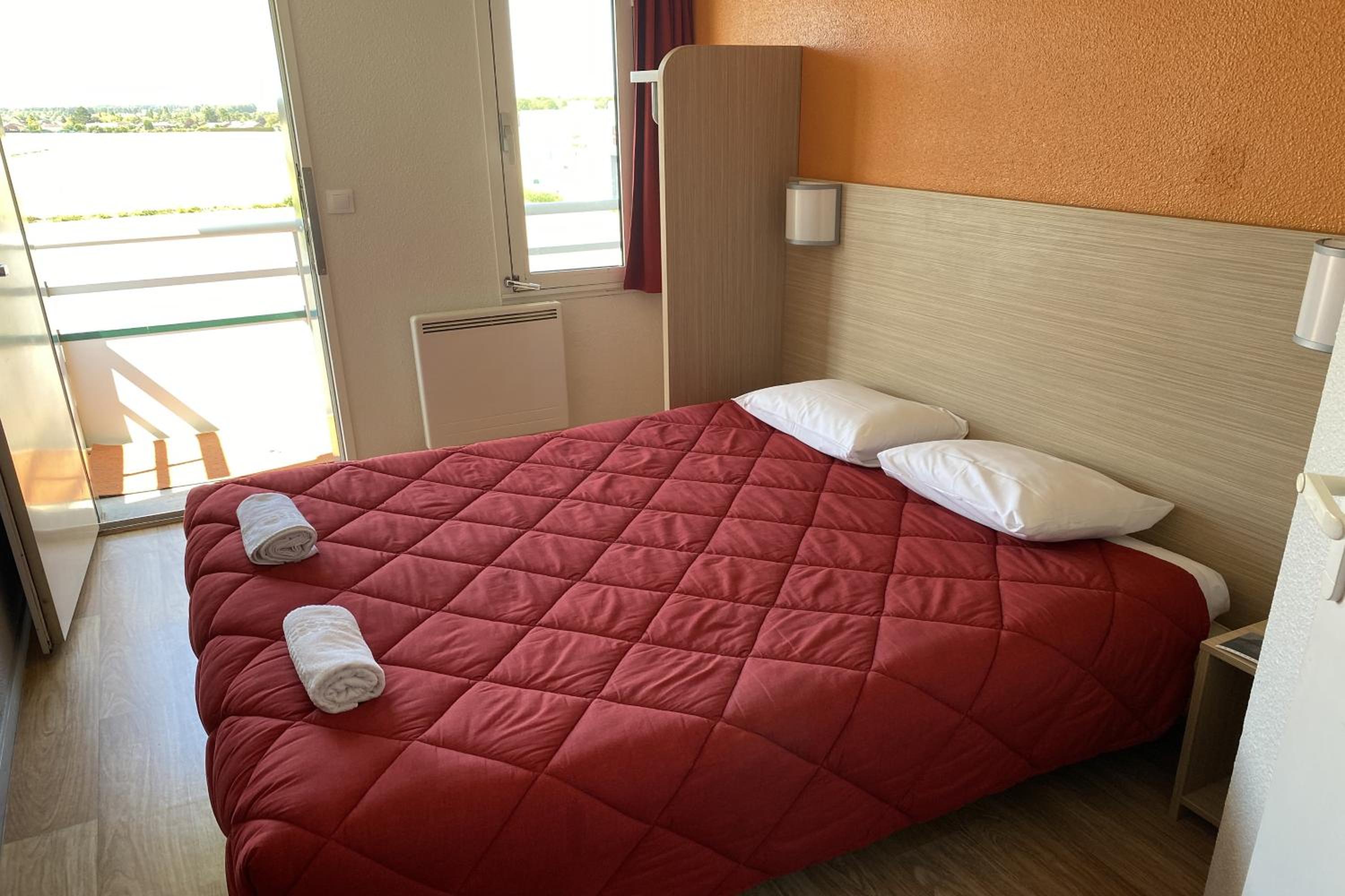 Double Room - Photo 14