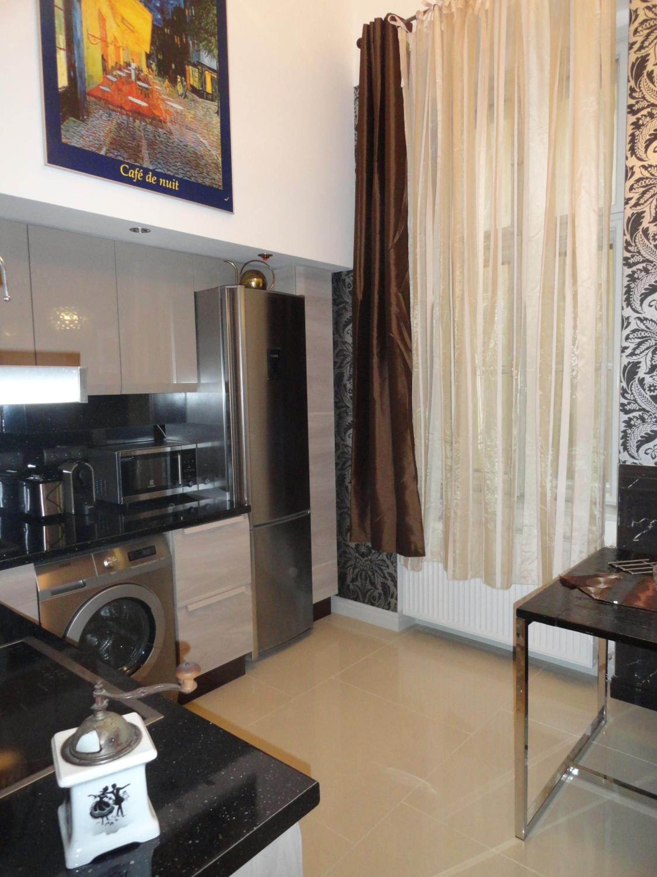 Two-Bedroom Apartment - Photo 27