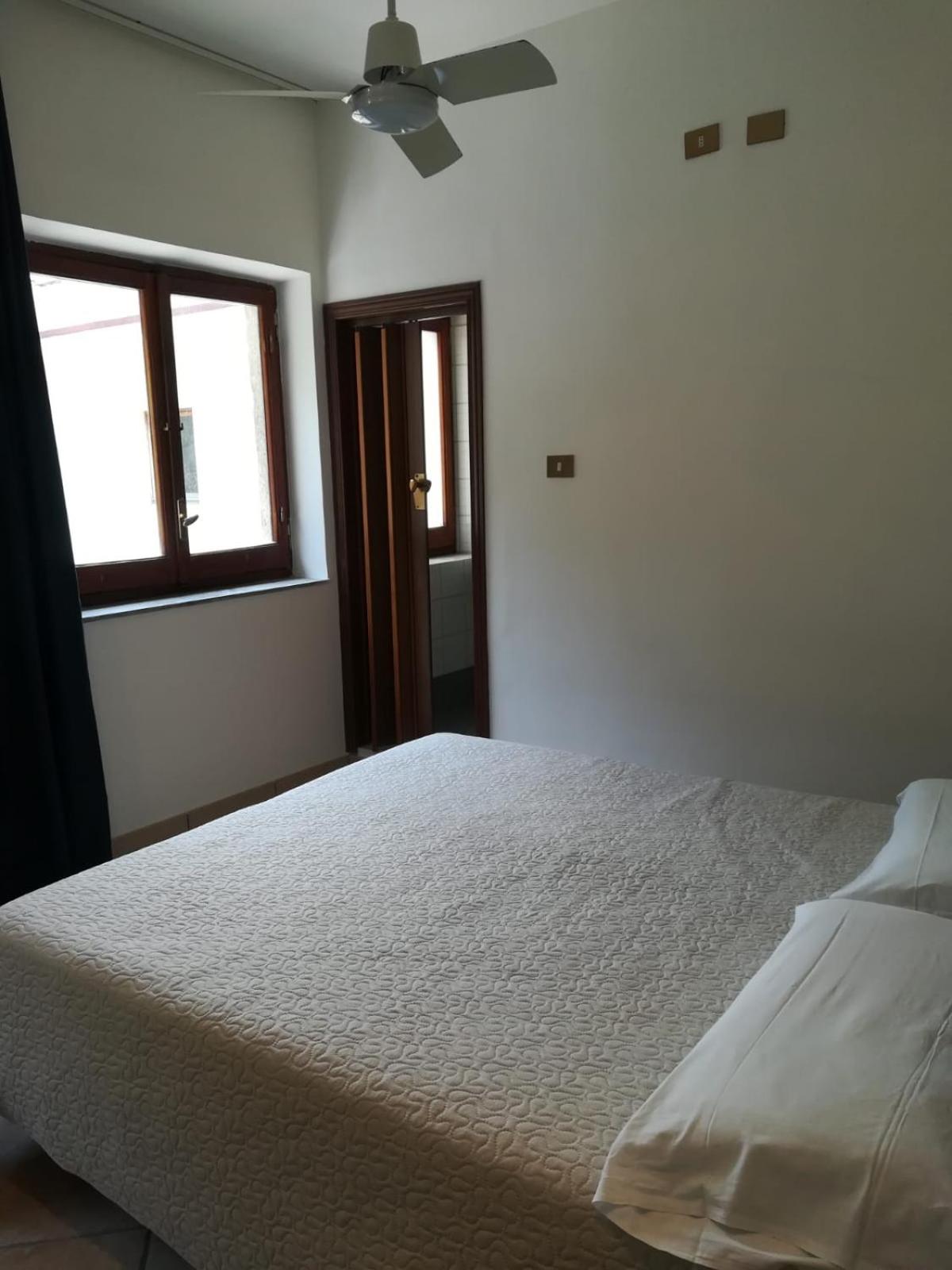 Economy Double Room - Photo 6