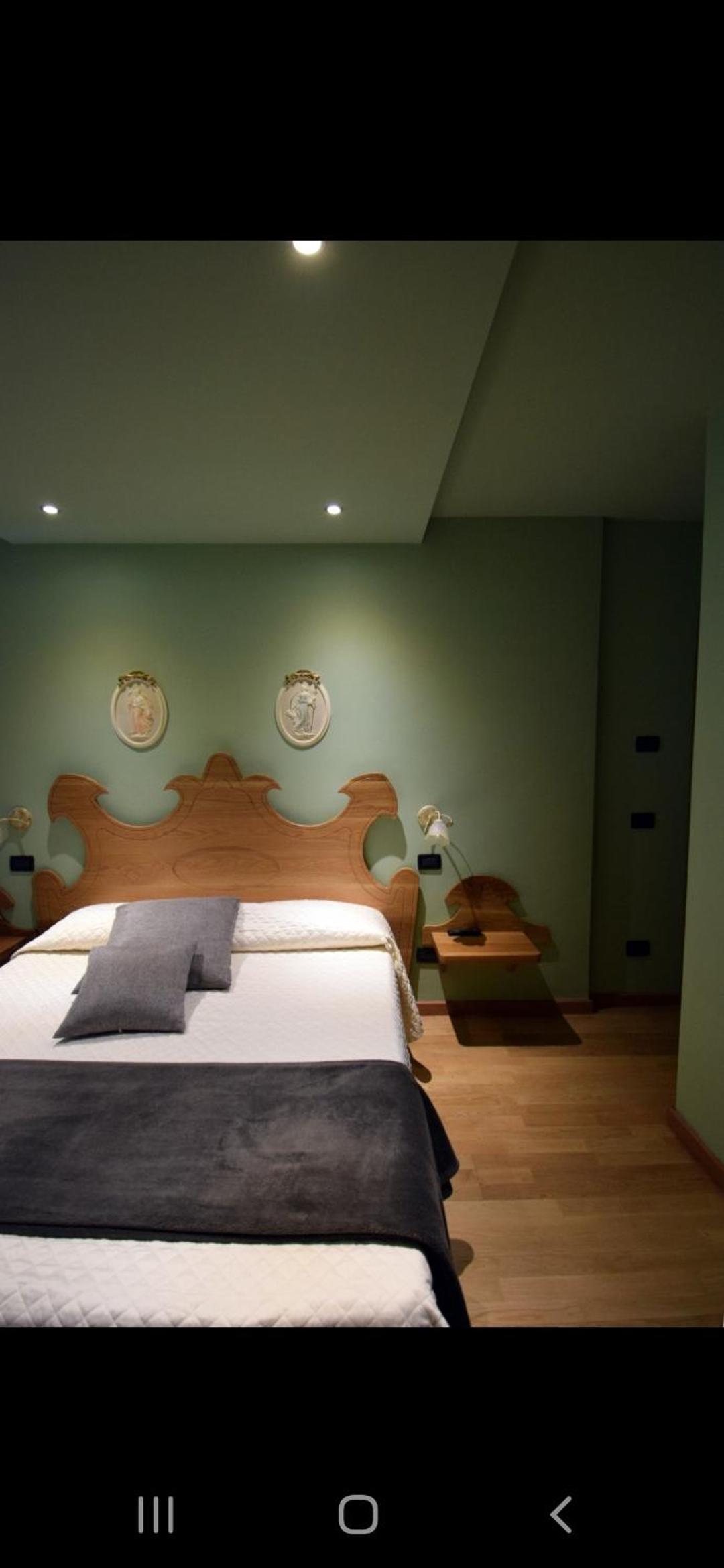 Basic Triple Room photo 1