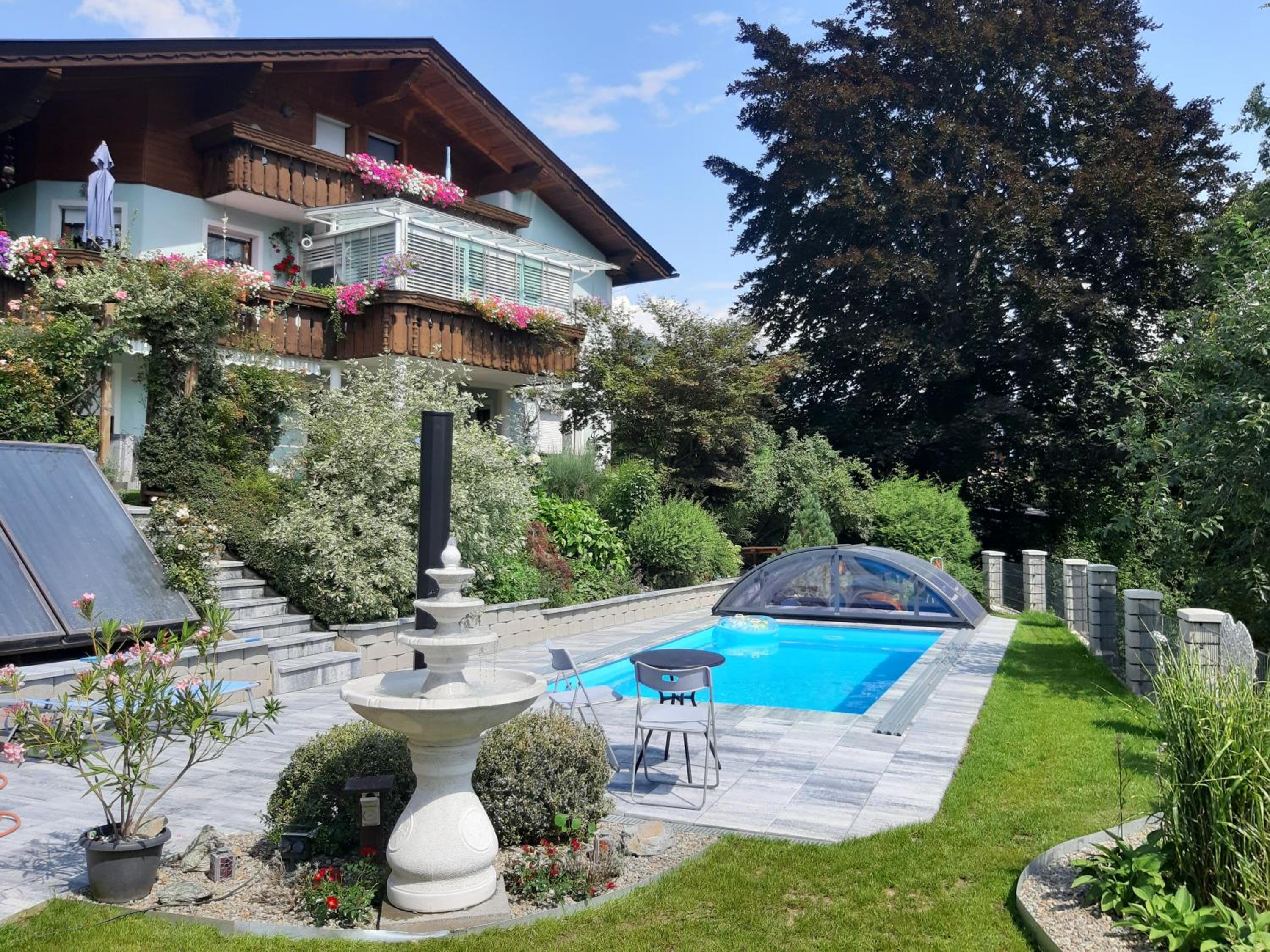 Two-Bedroom Apartment with Terrace photo 2