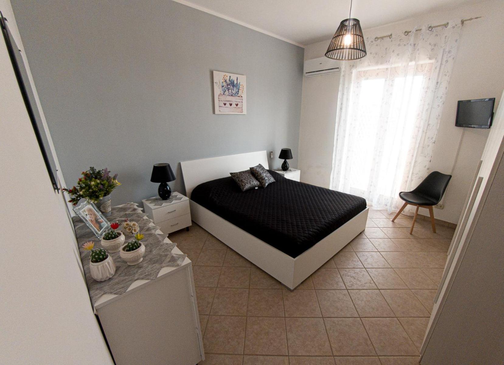 Apartment with Sea View - Photo 1
