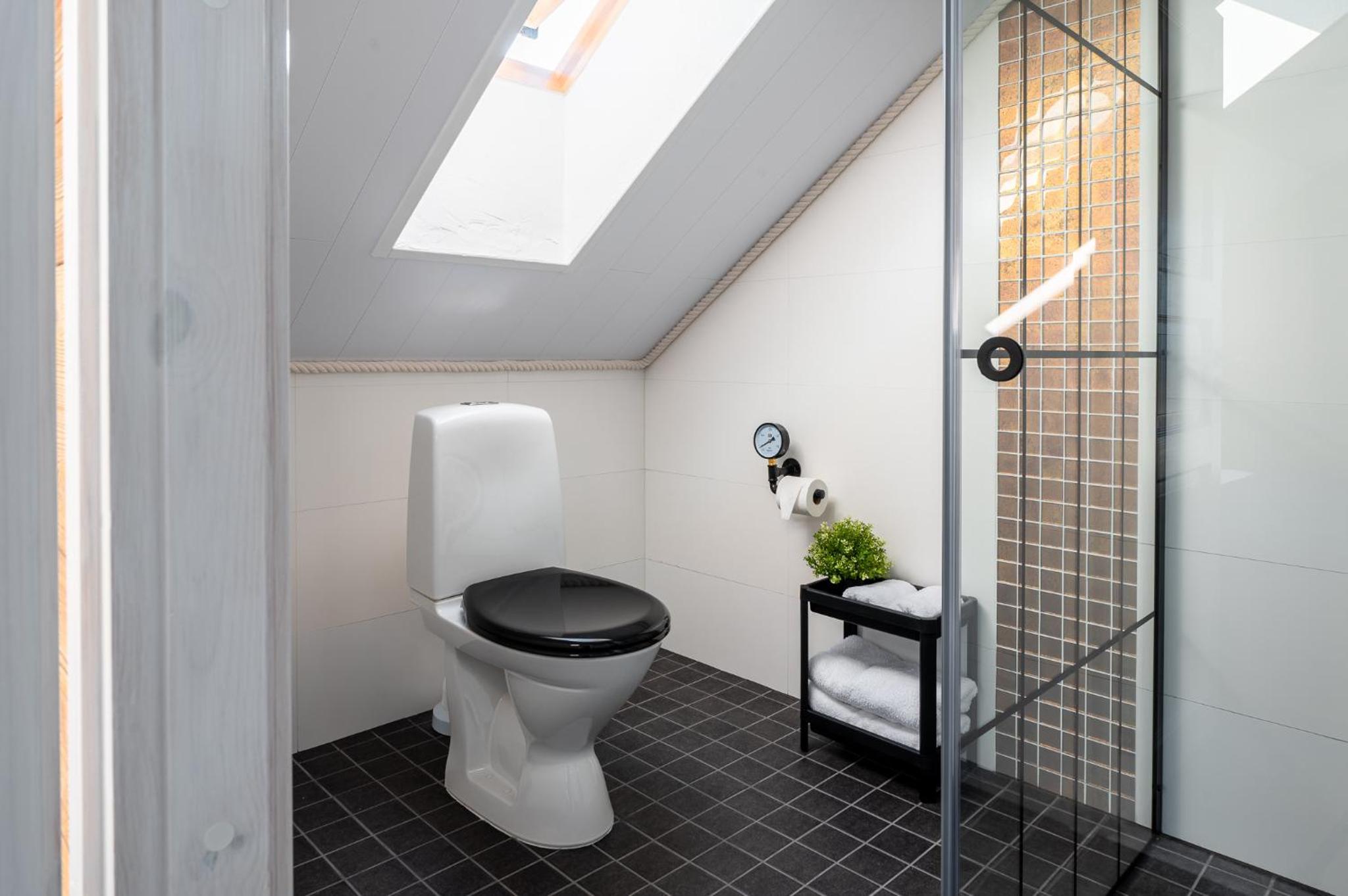 Double Room - Photo 18