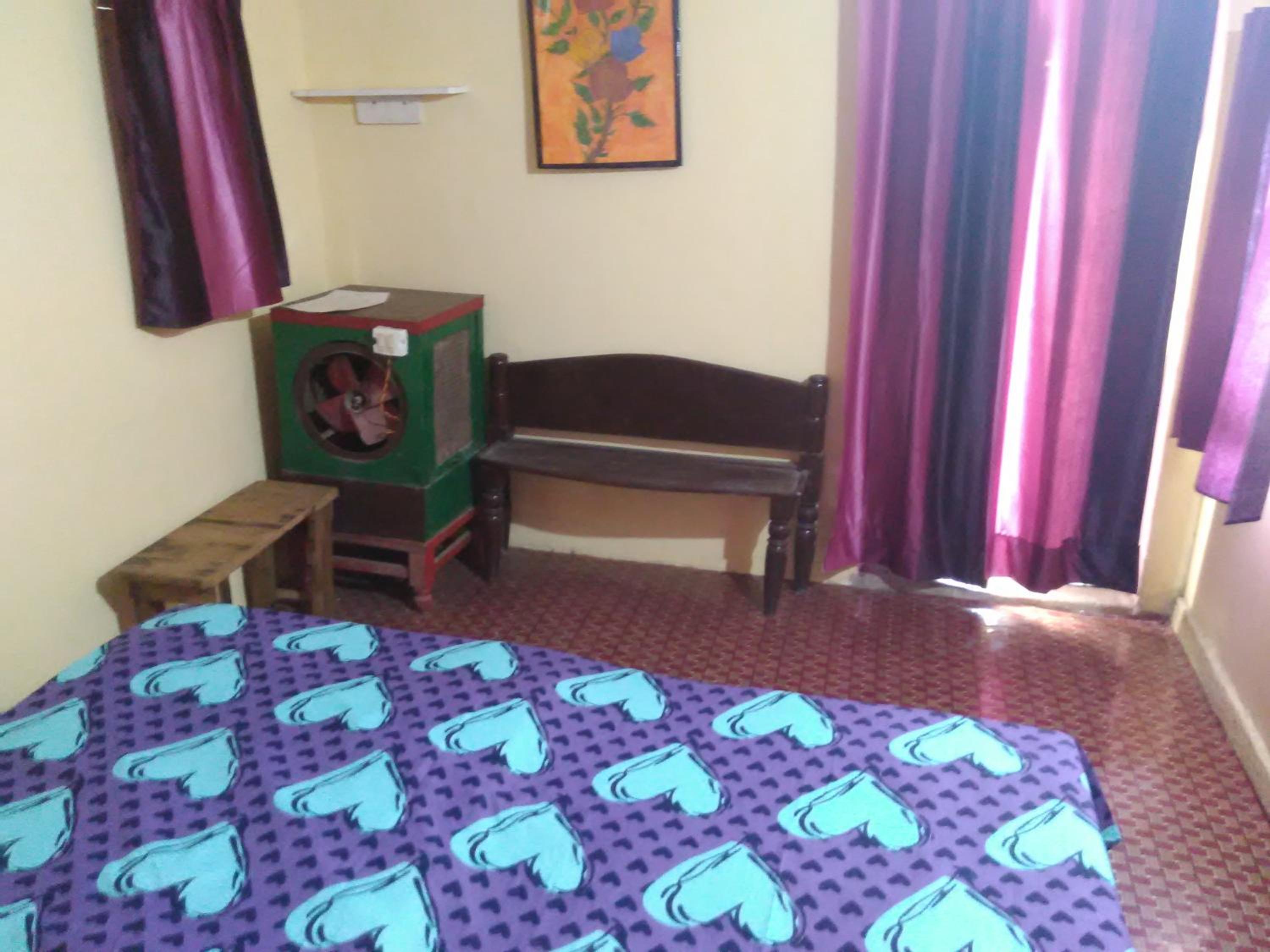 Triple Room with Shared Bathroom photo 2
