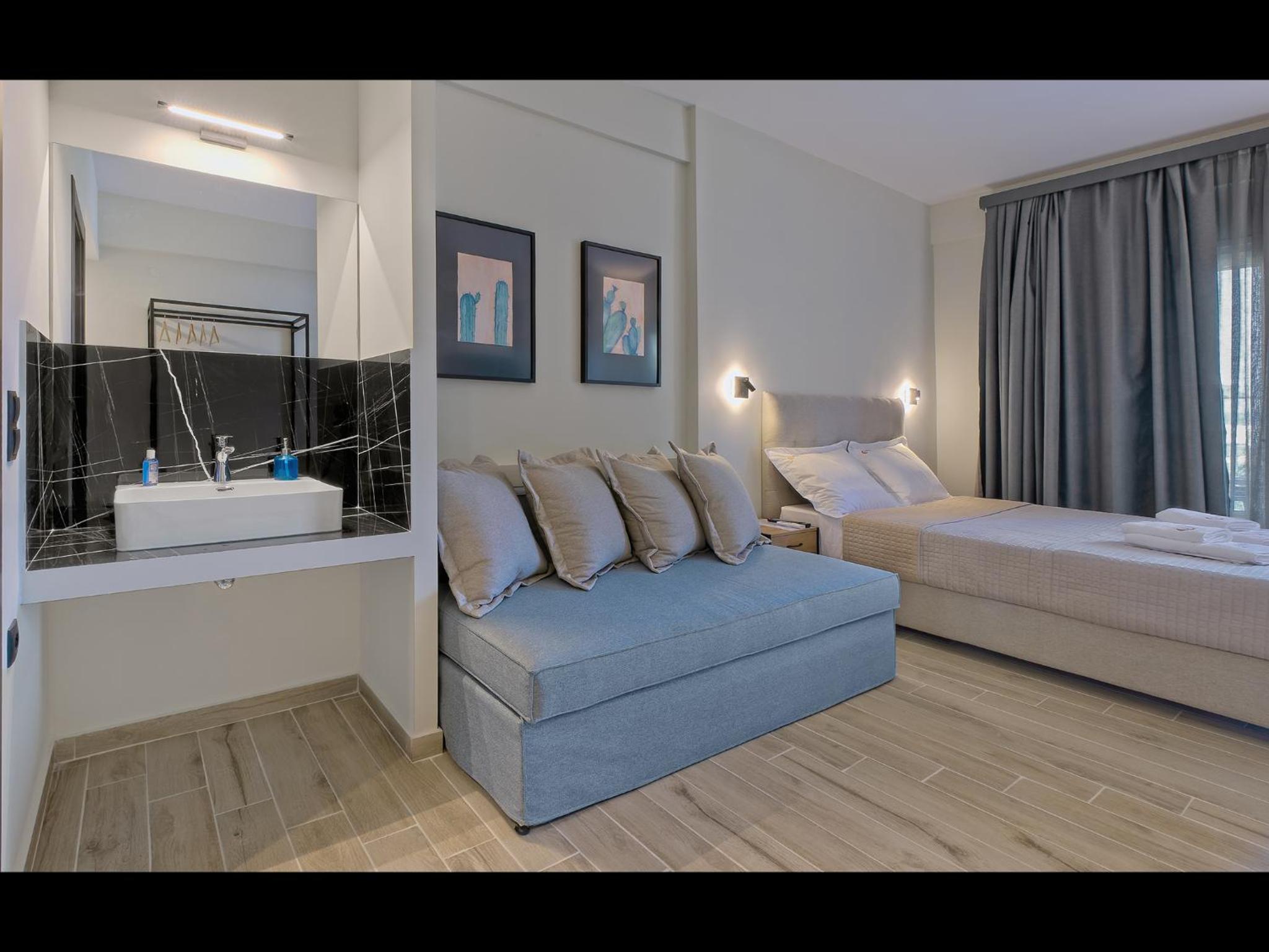 Quadruple Room with Sea View