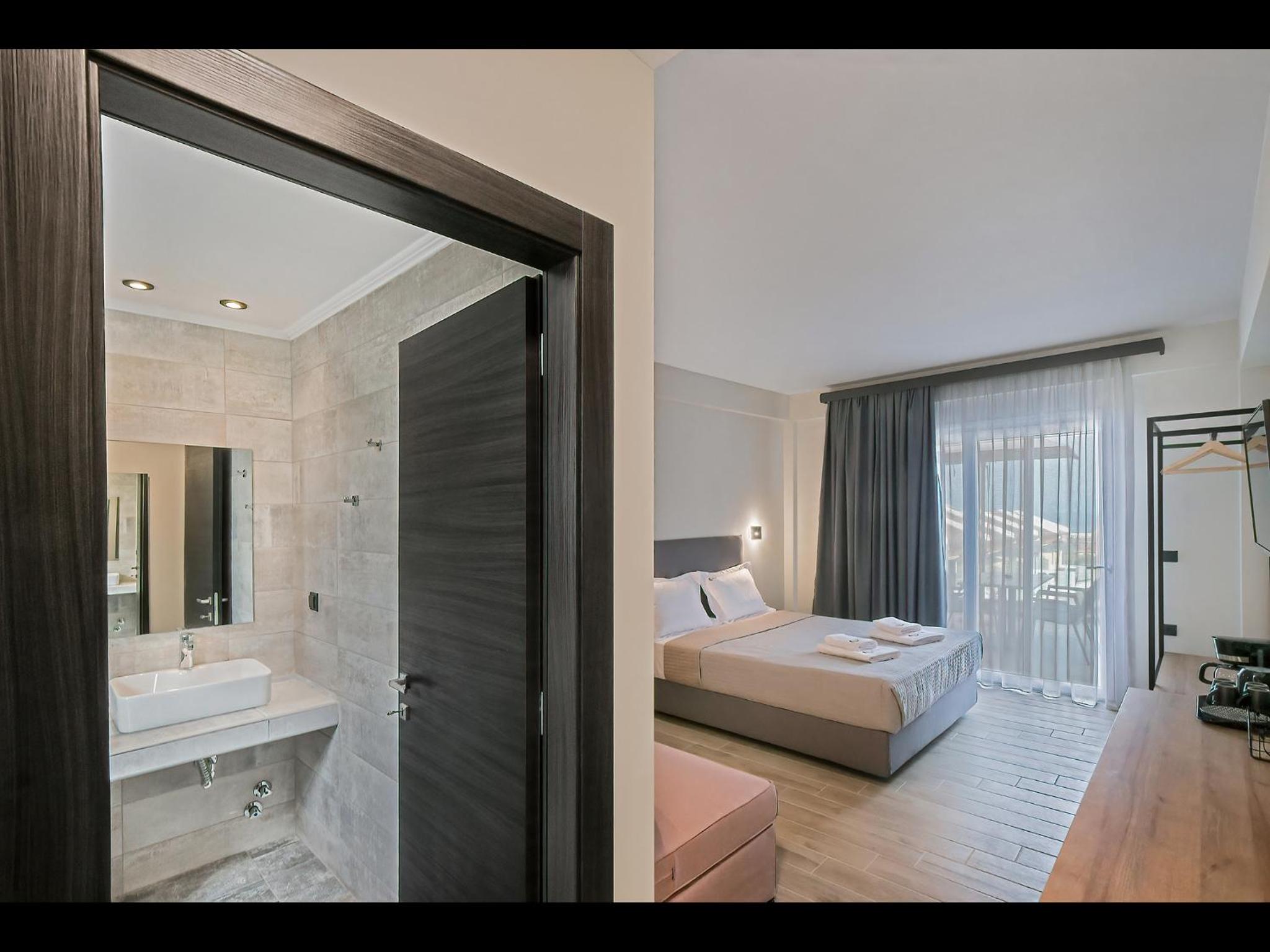 Triple Room with Sea View