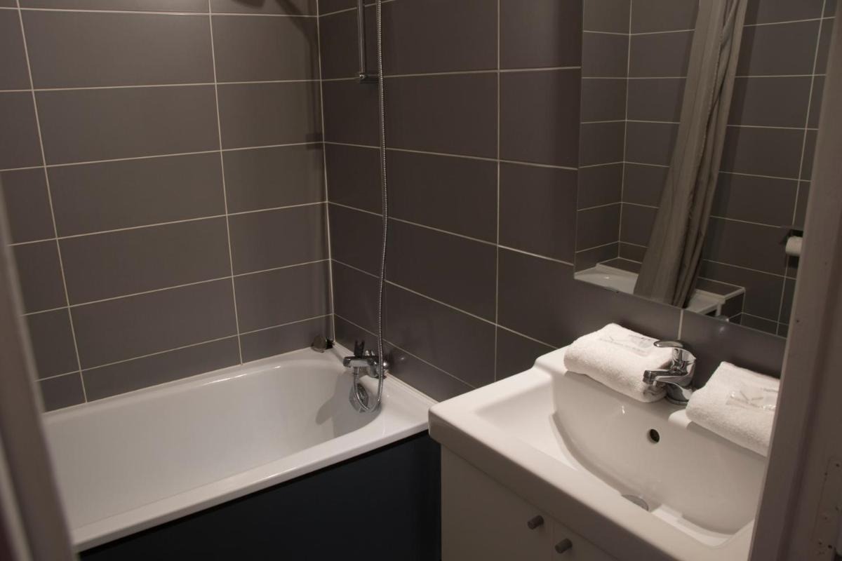 Apartment photo 2