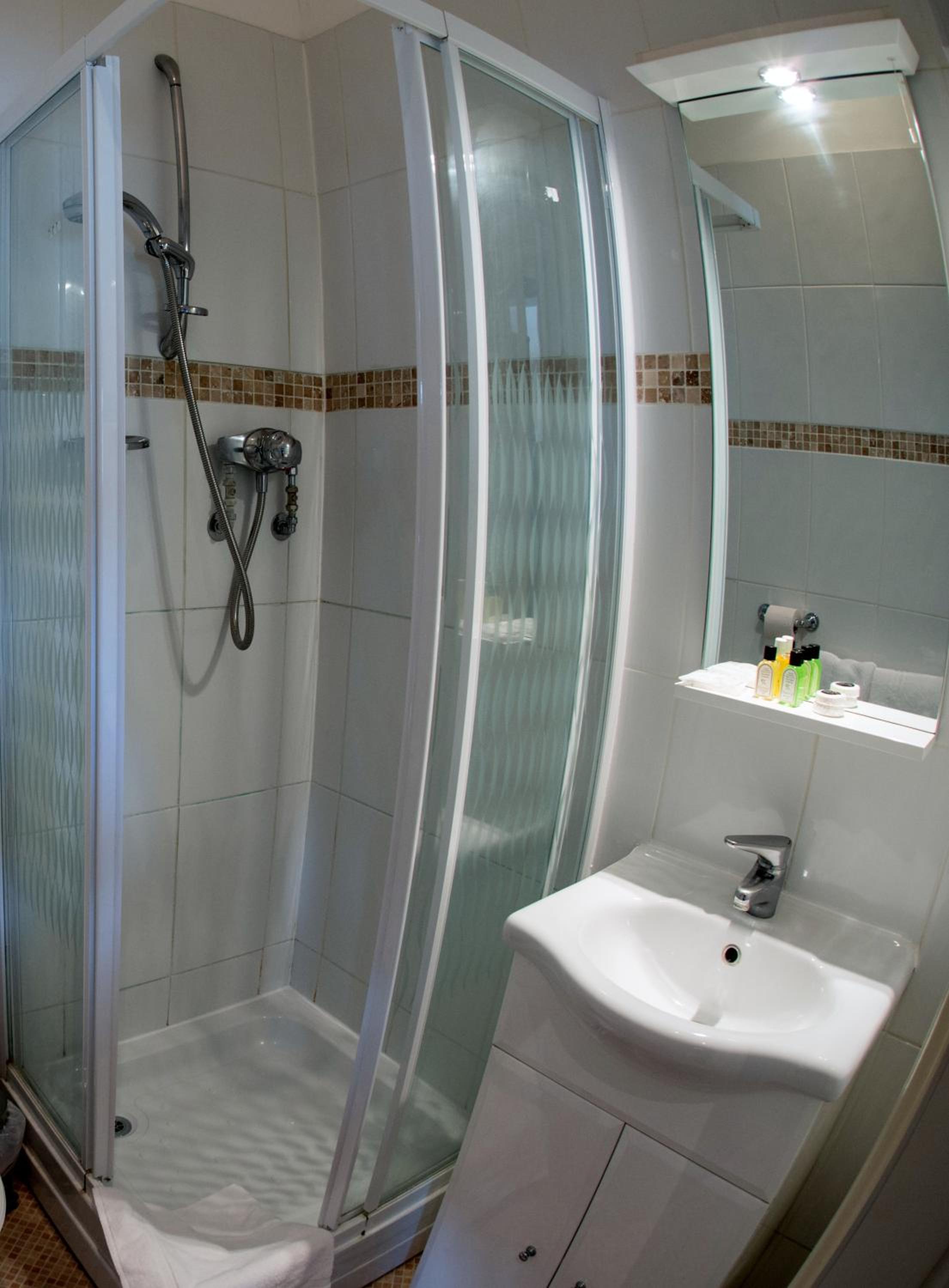 Double Room - Photo 4
