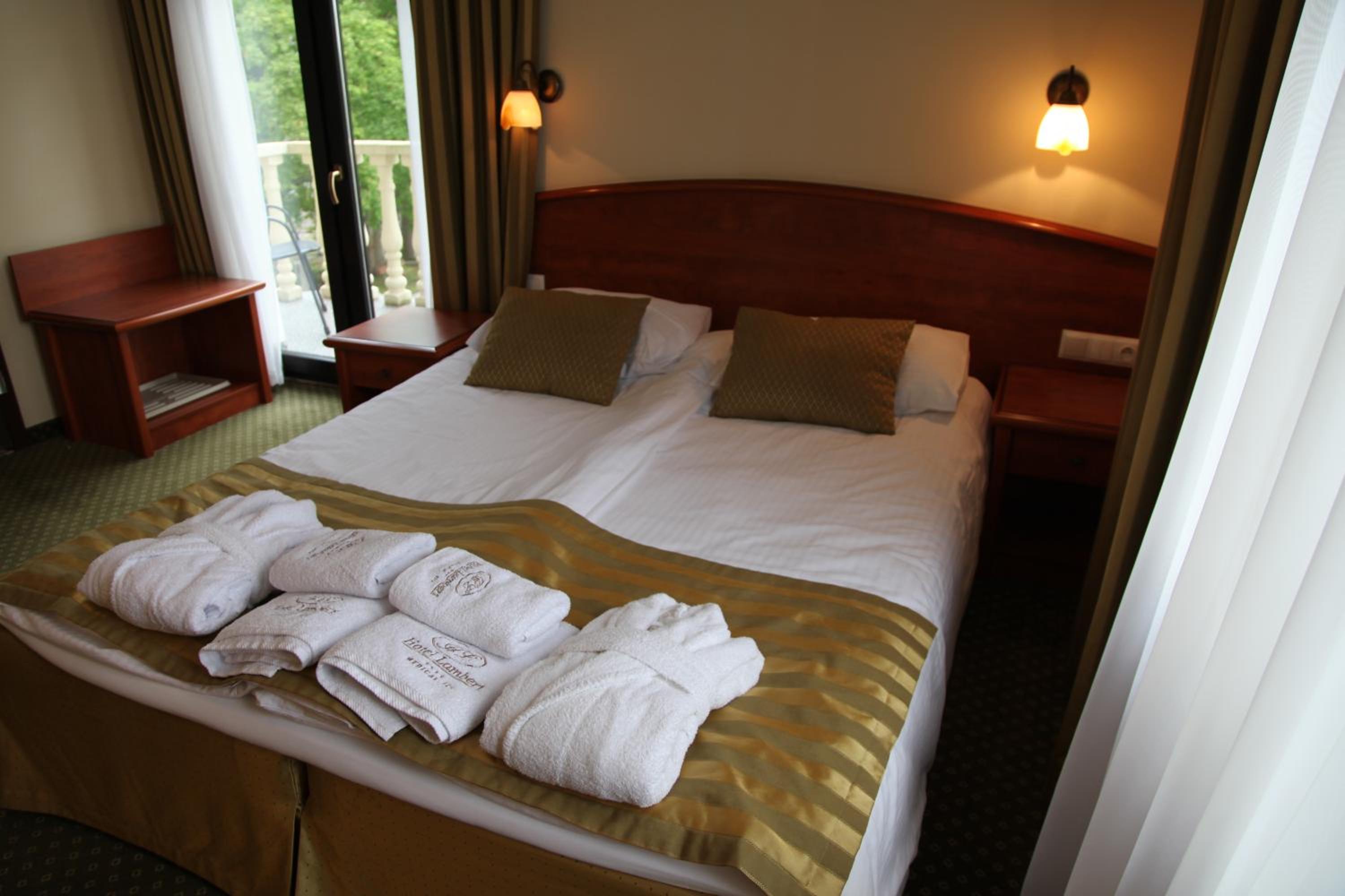  Economy Double Room photo 2