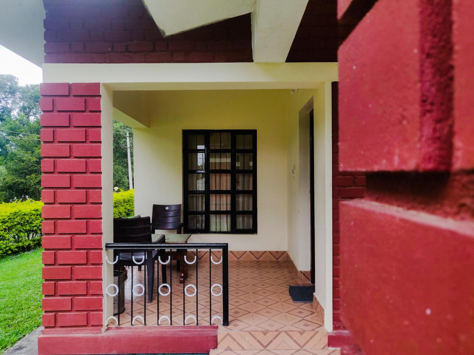 Twin Room with Balcony photo 1