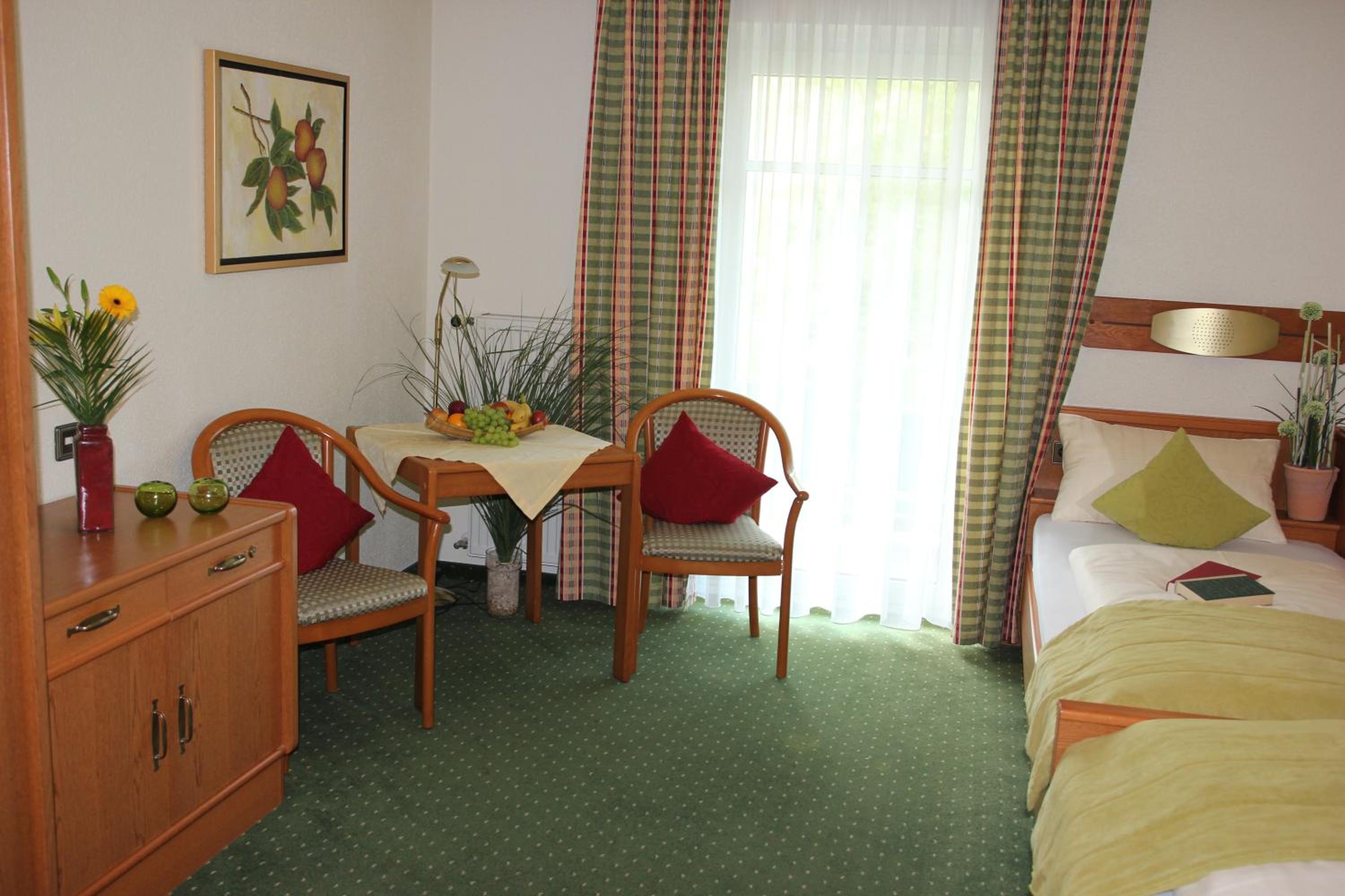 Twin Room with Balcony - Photo 1