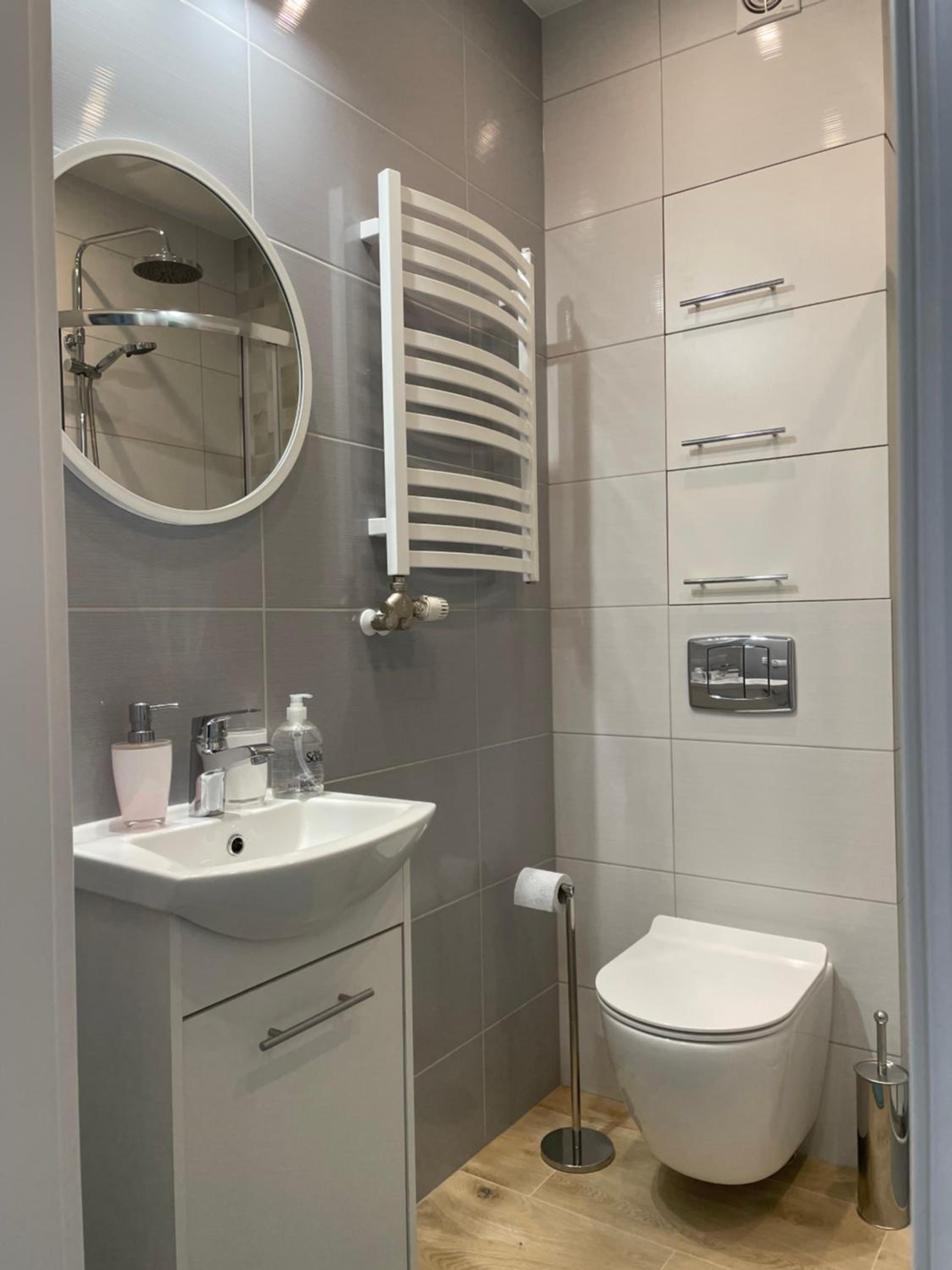 One-Bedroom Apartment - Photo 14