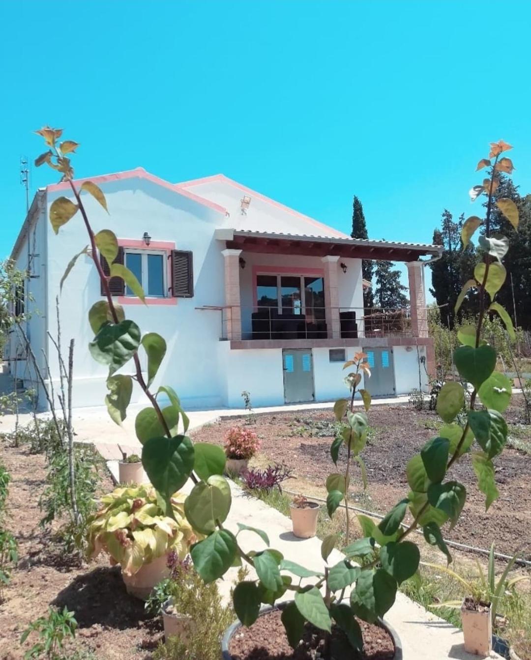 Two-Bedroom House - Photo 40