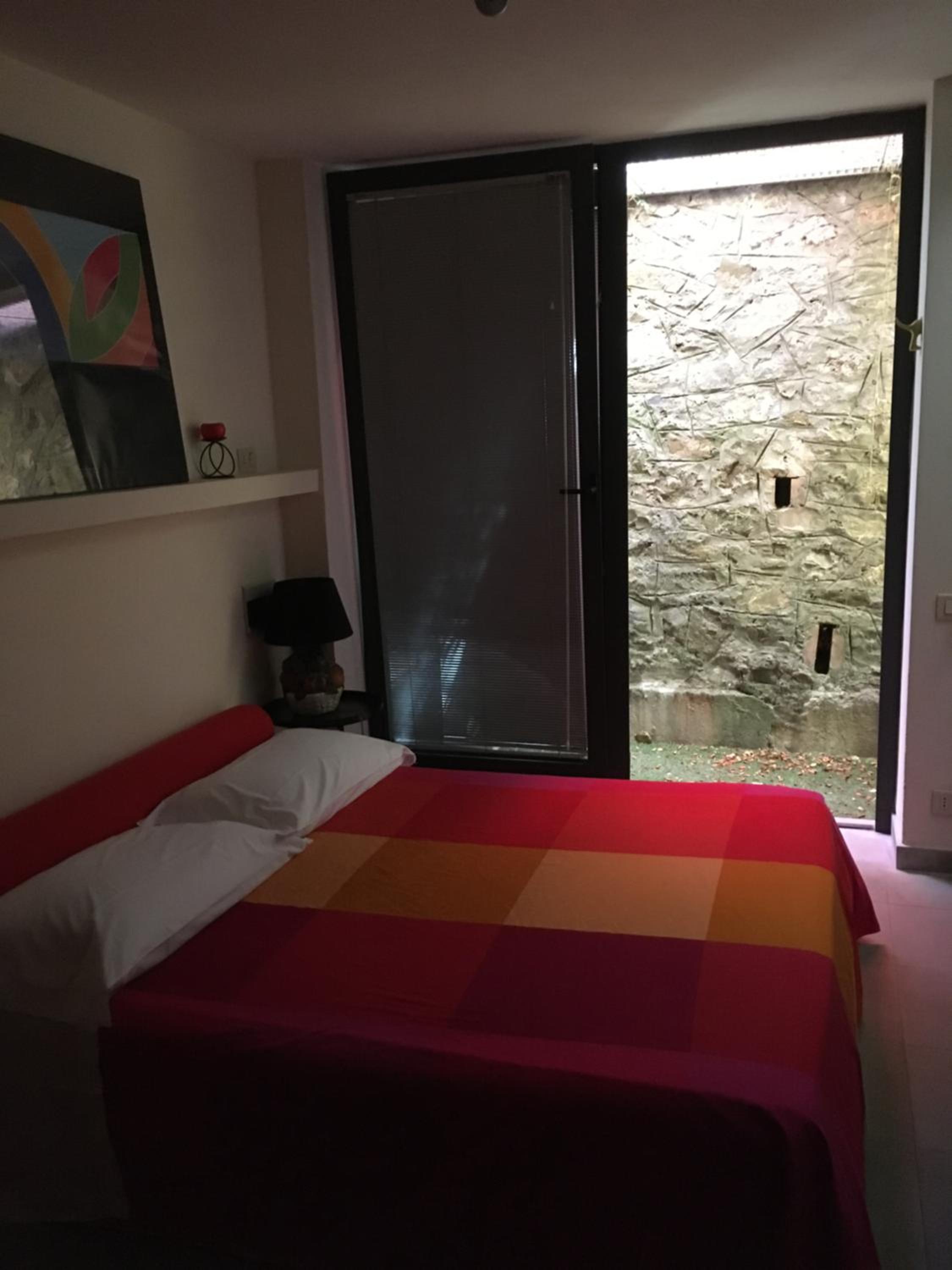 One-Bedroom Apartment with Garden - Split Level - Photo 7