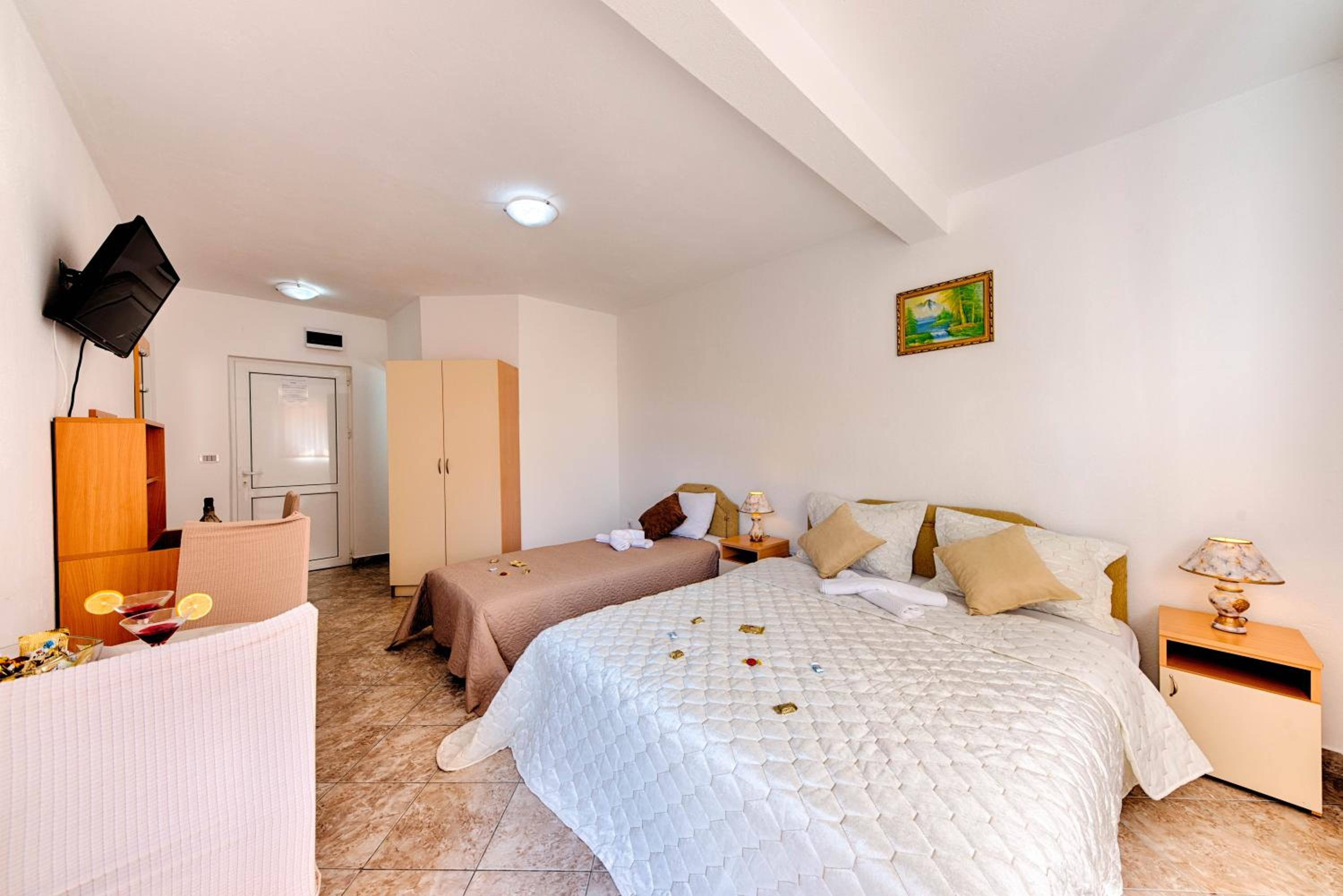 Triple Room photo 3