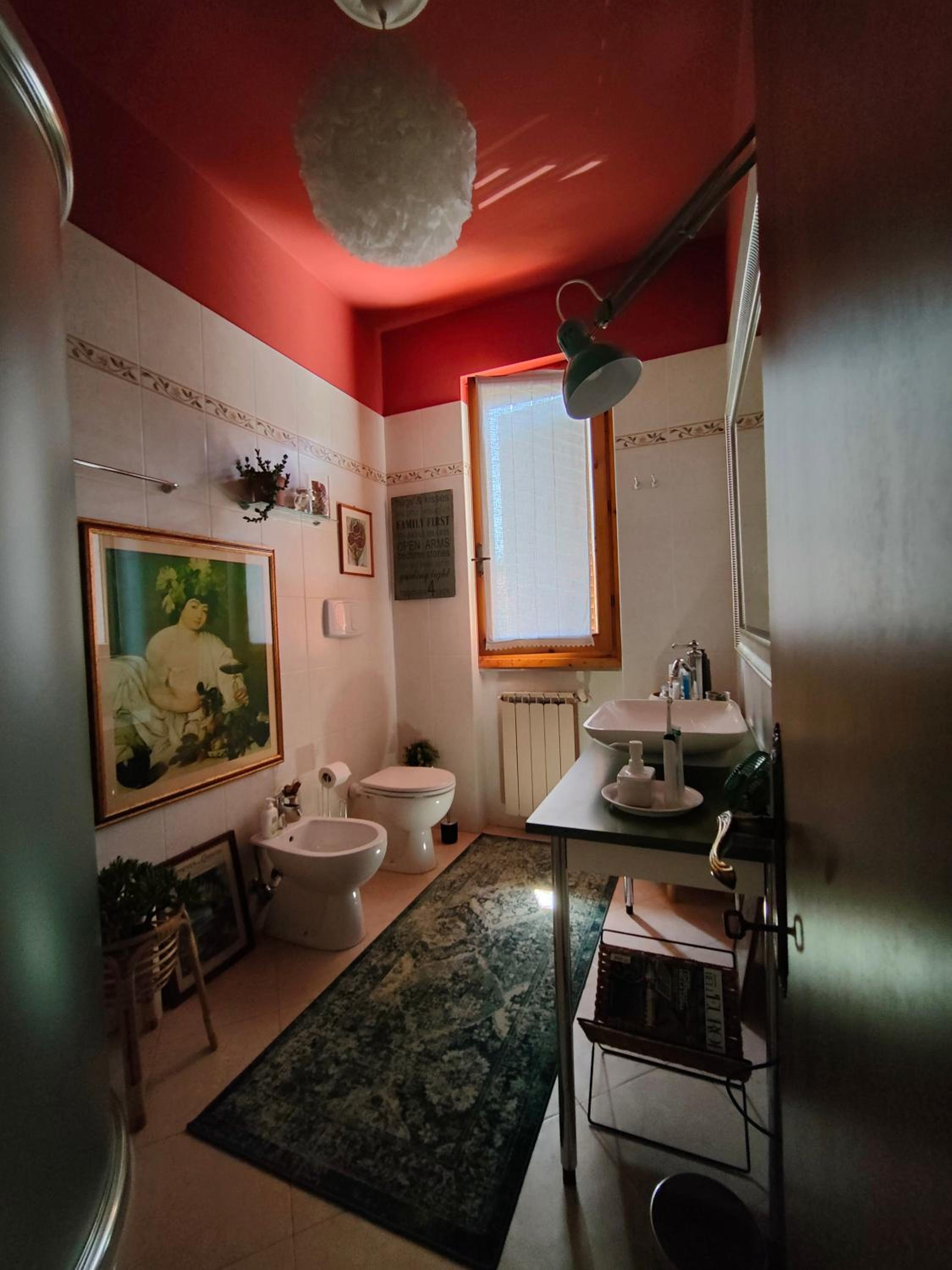 Double Room with Shared Bathroom photo 2