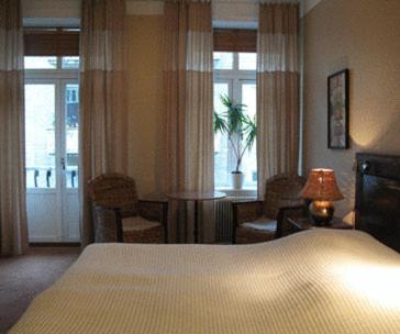 Double or Twin Room photo 2