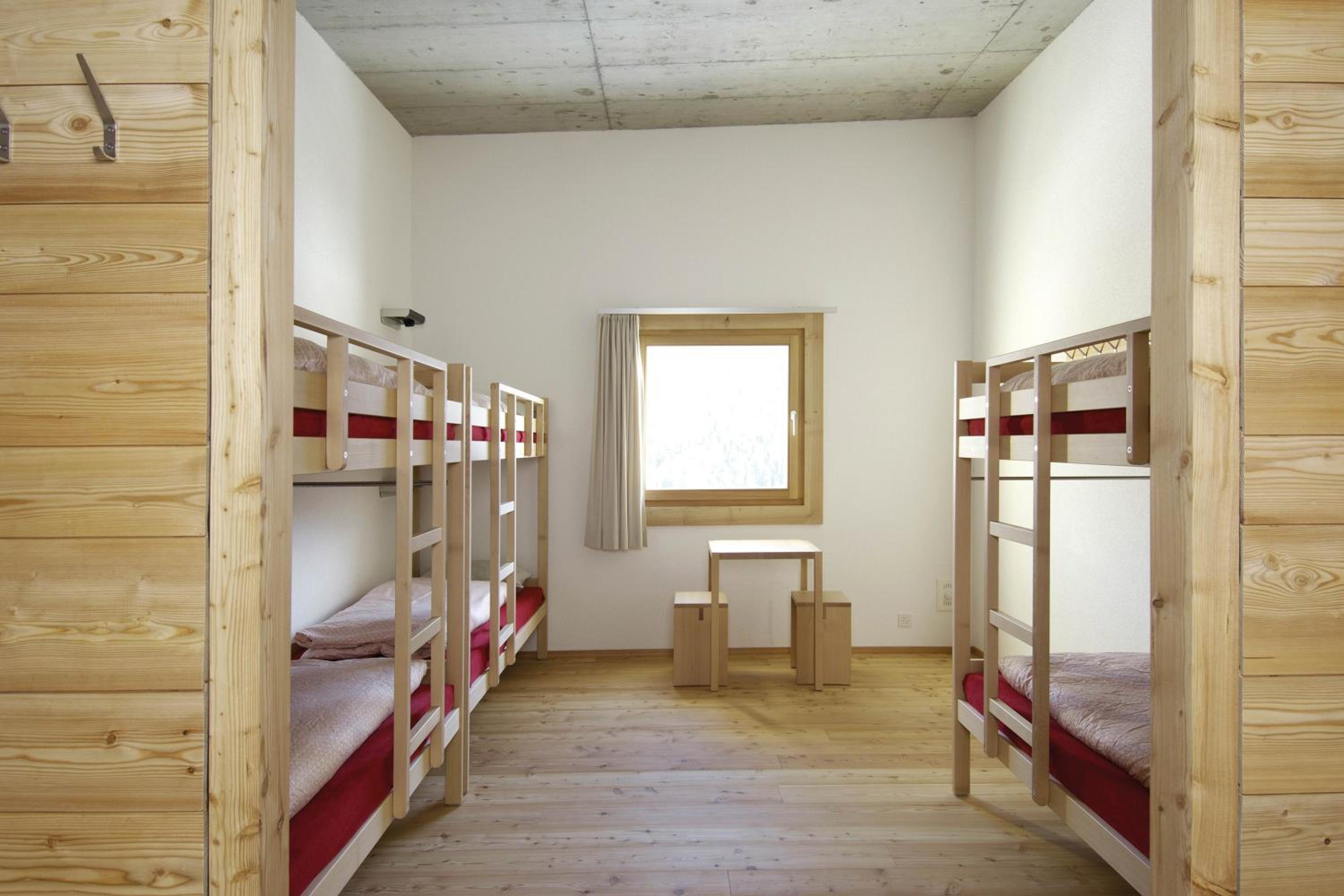 Sextuple Room with Shared Bathroom photo 1