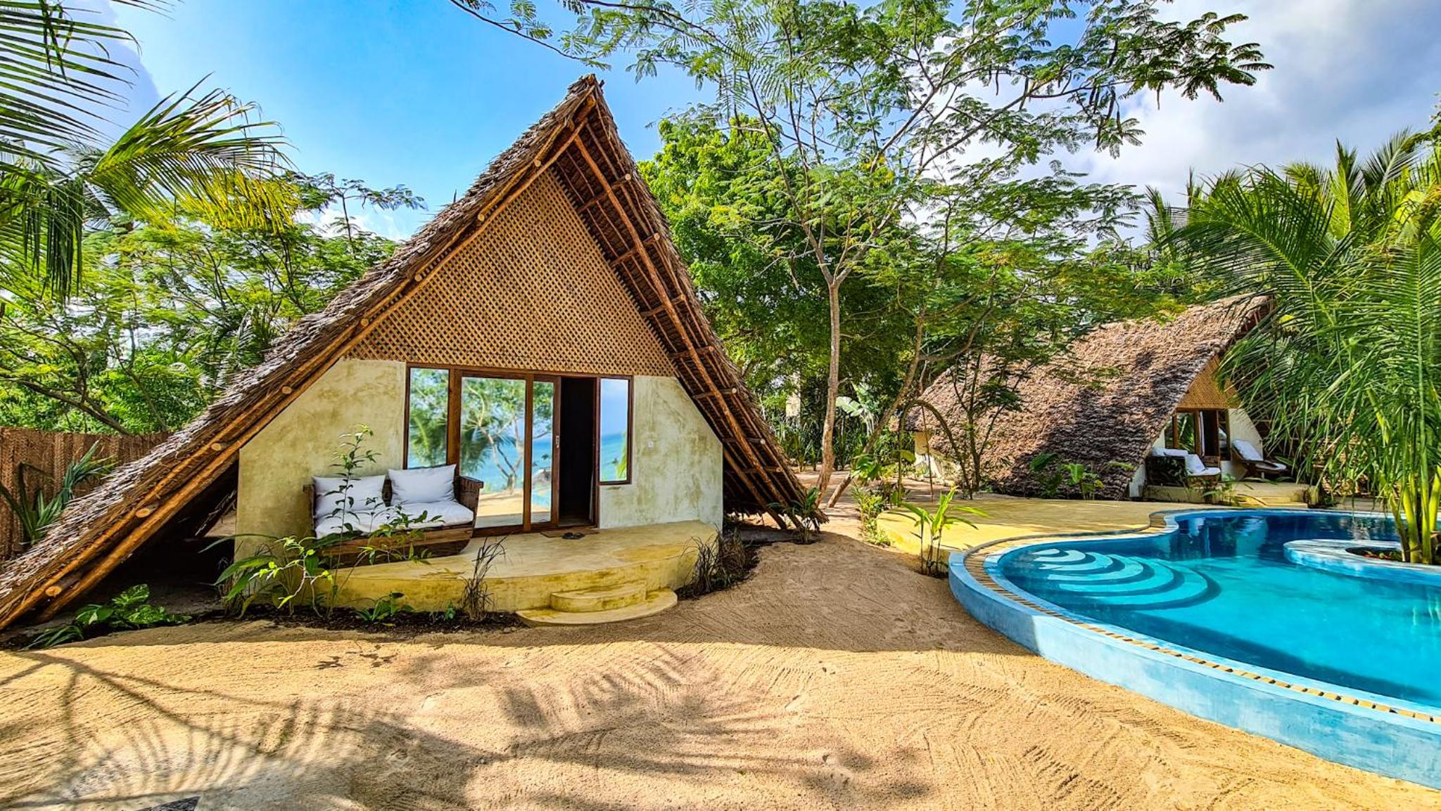 Ocean Front Bungalow - Photo 16