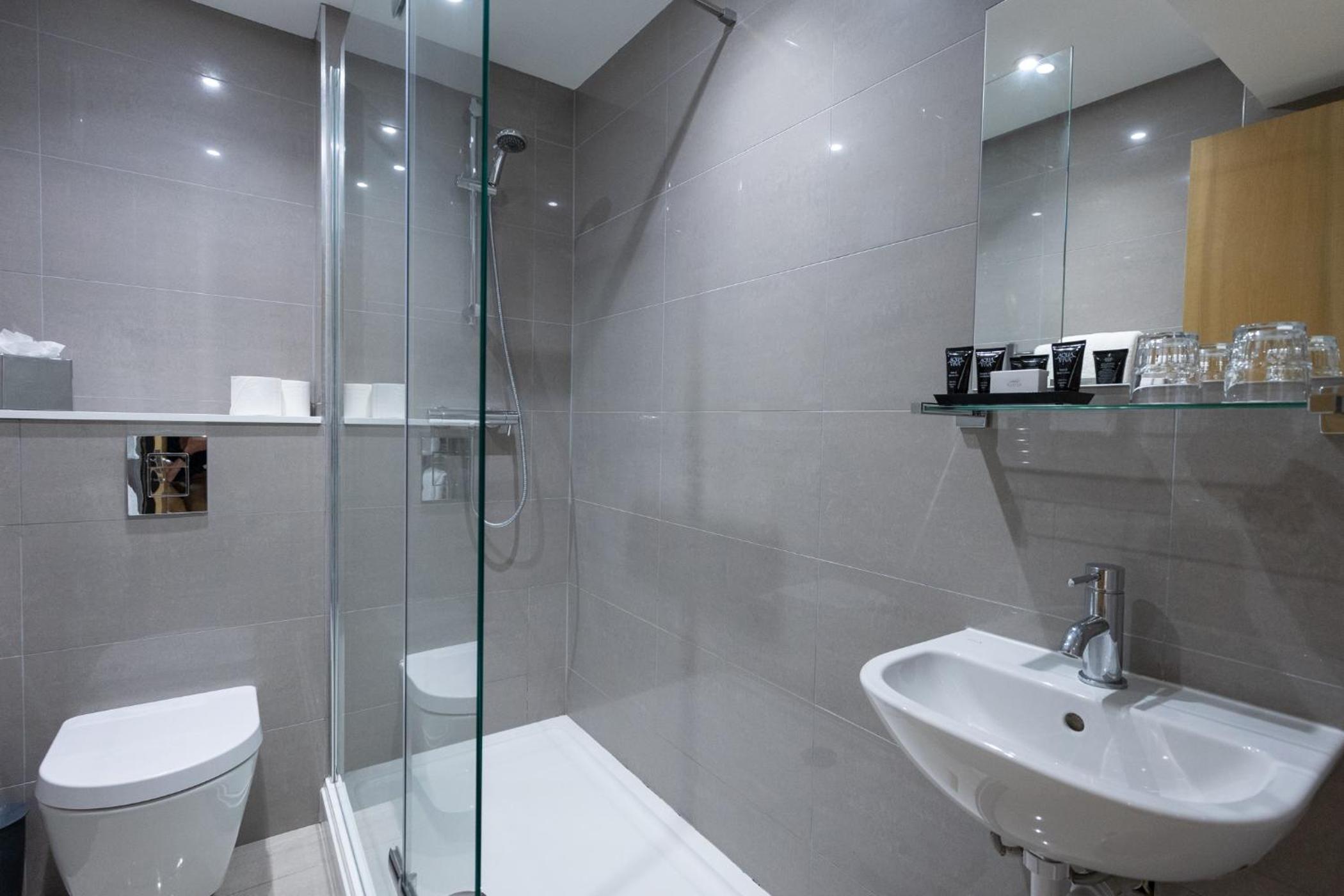 Double Room - Photo 2