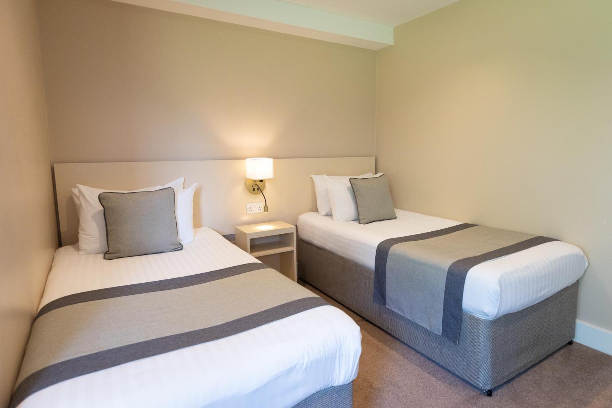 Twin Room - Photo 1