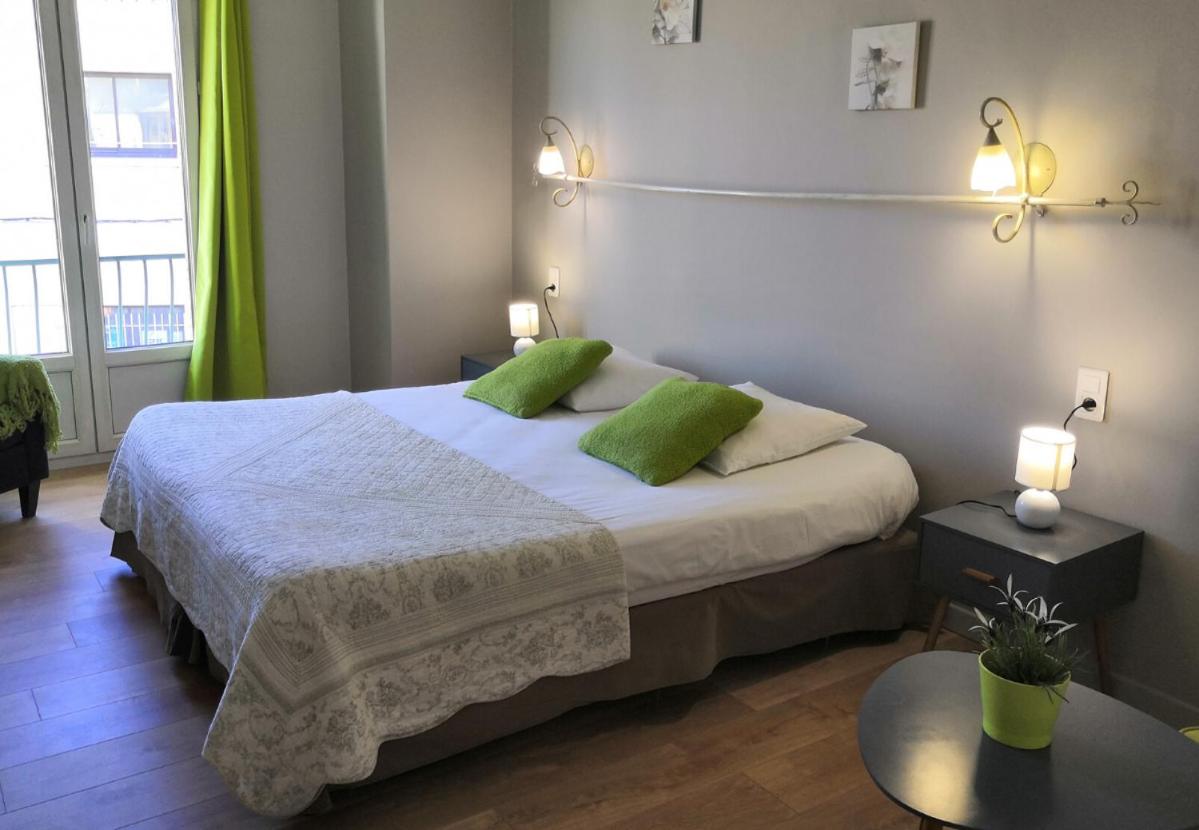Comfort Double Room - Street View photo 1