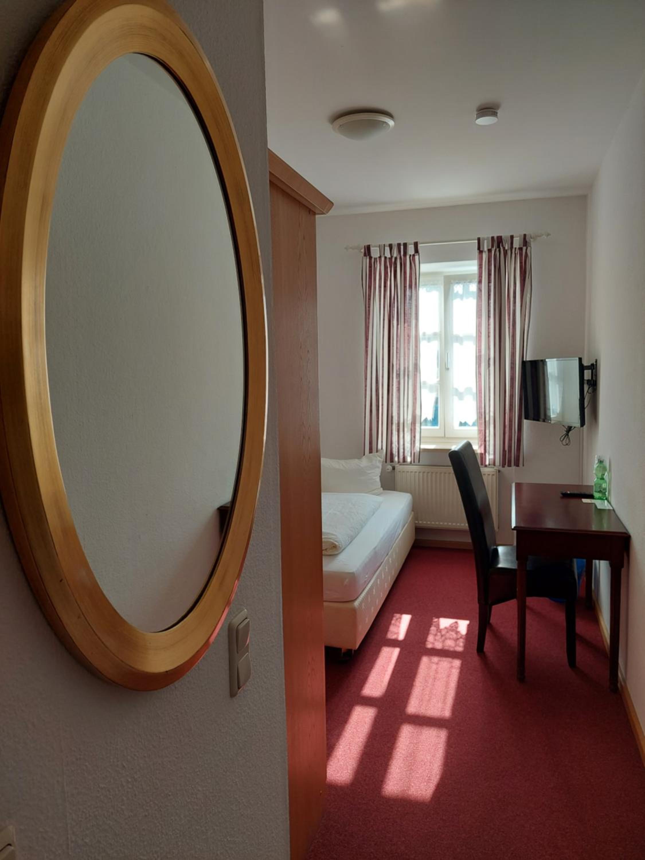 Standard Single Room with Shower