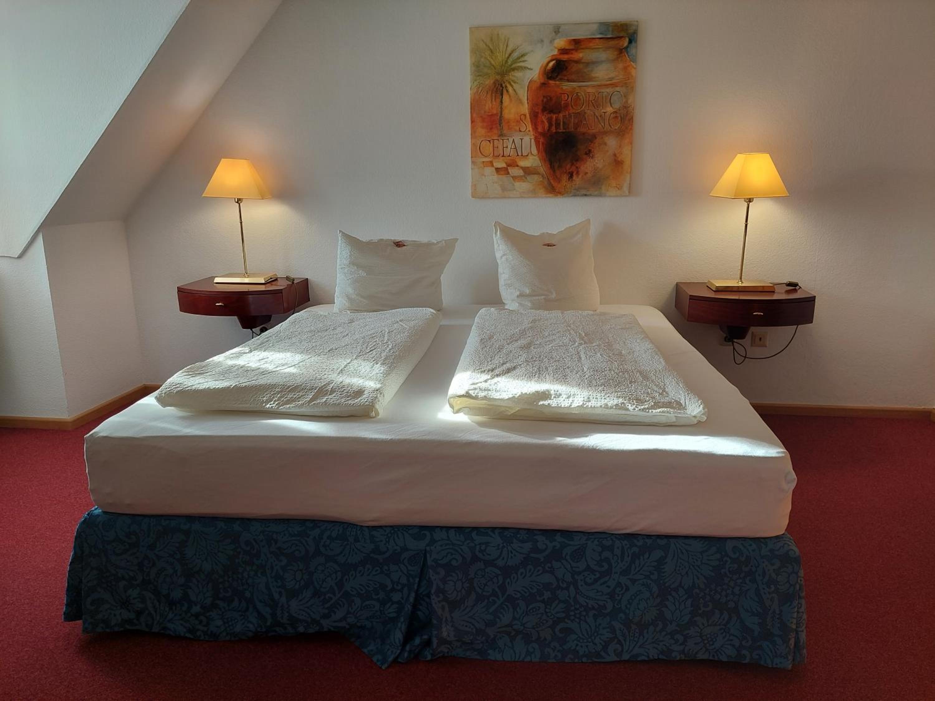 Standard Double Room - Photo 2