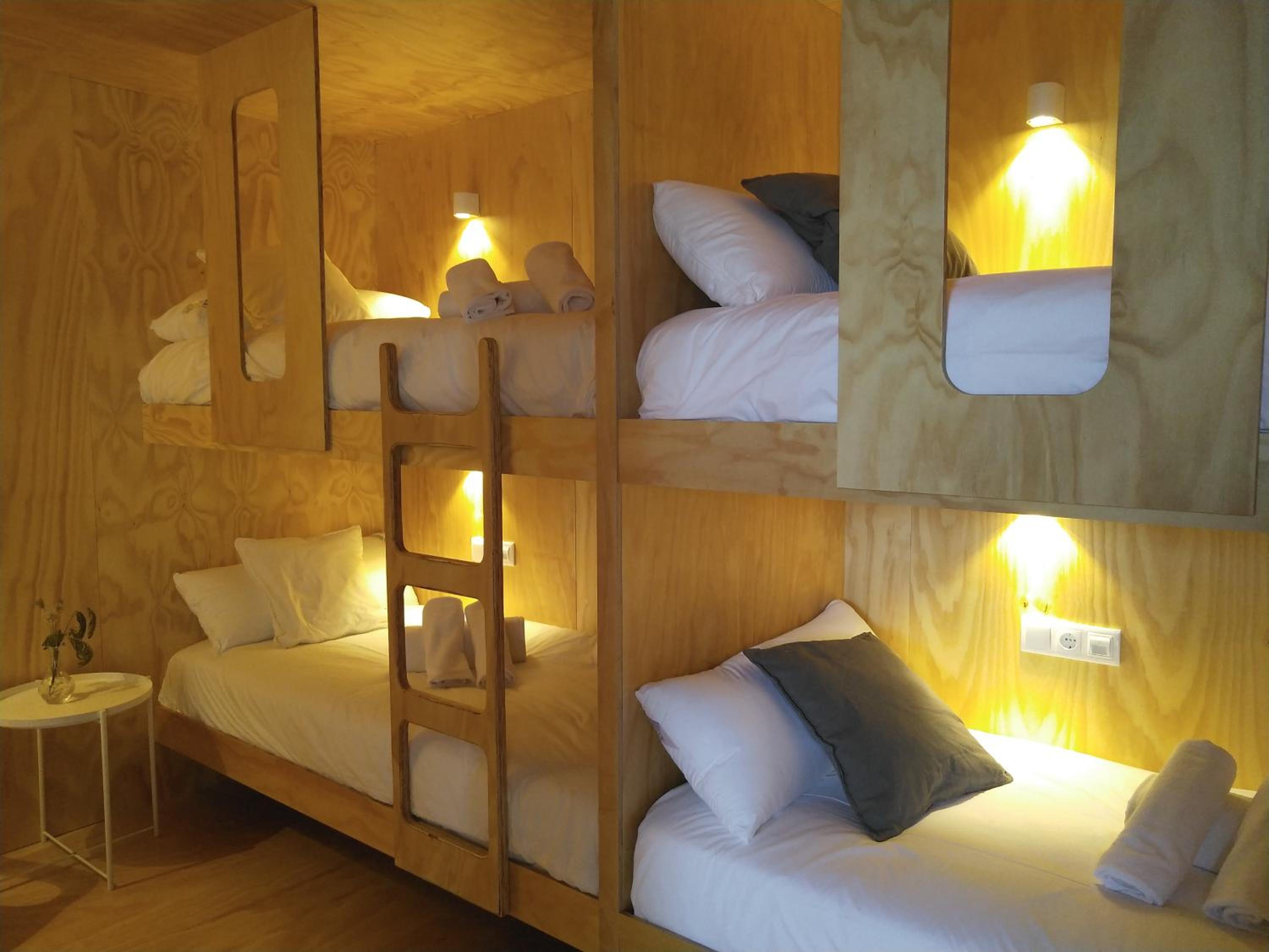 Classic Quadruple Room - Photo 8