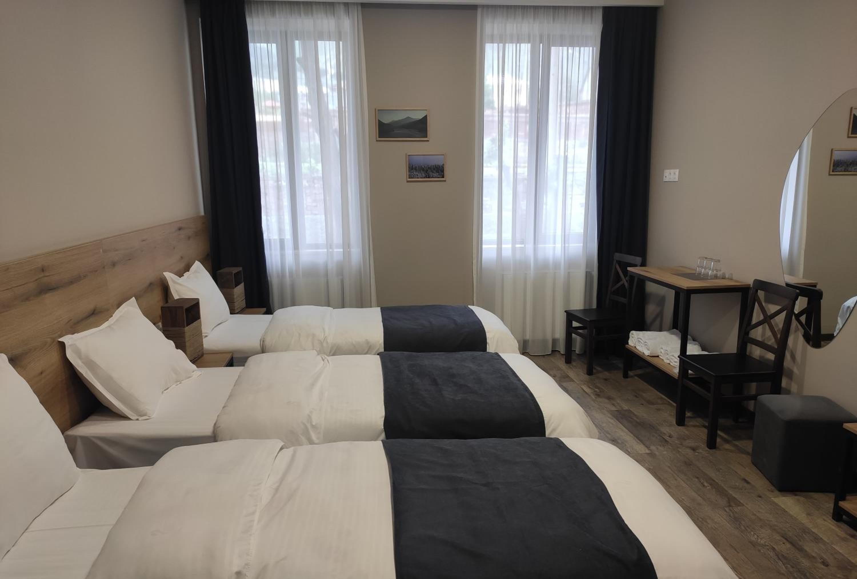 Quadruple Room with Back Mountain View