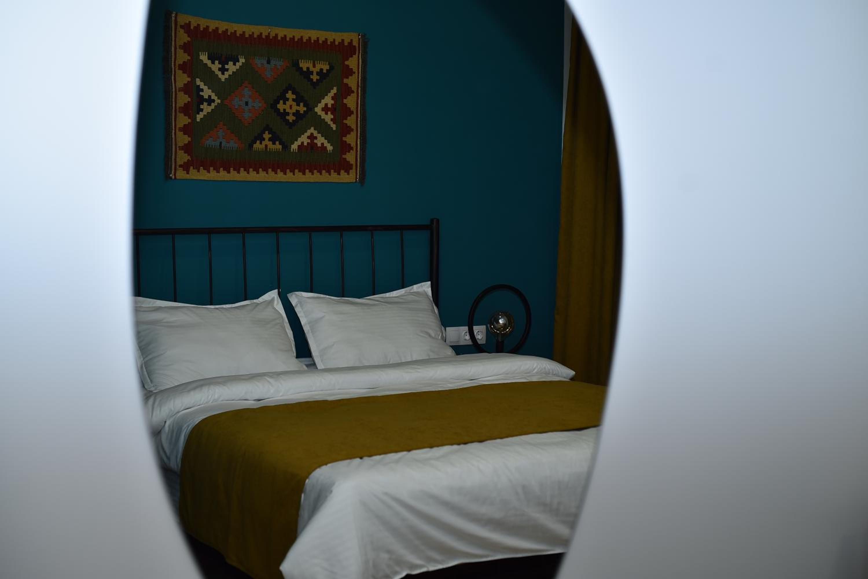 Double Room with Back Mountain View  - Photo 4