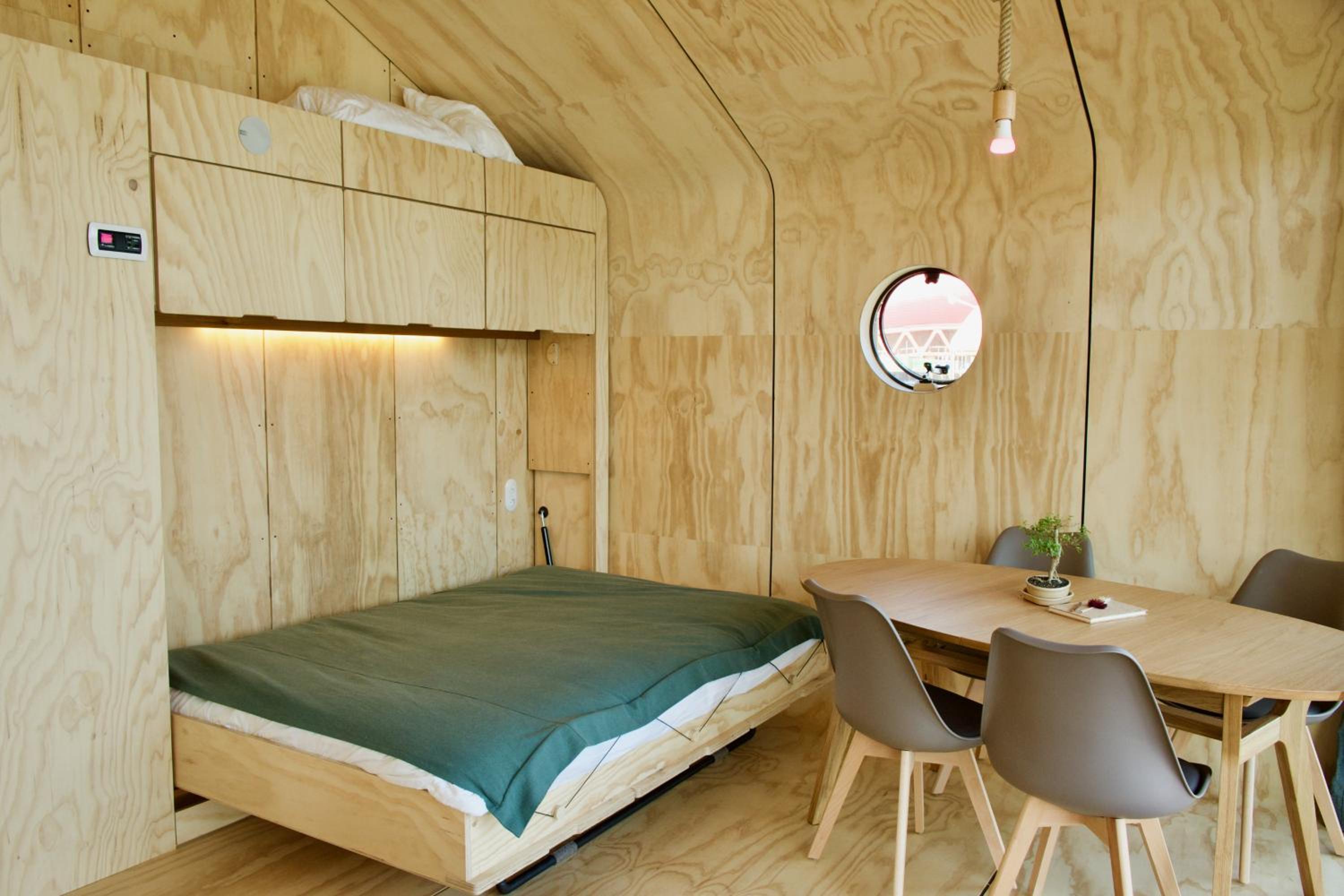 Two-Bedroom House - Photo 4